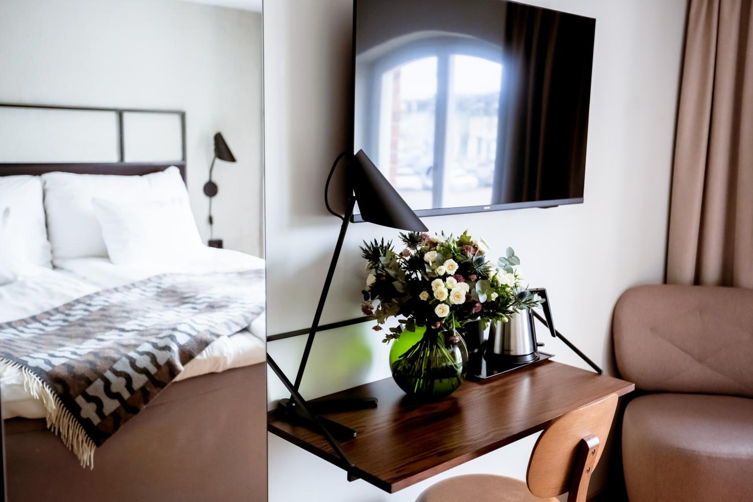 Standard Double Room - Photo 10