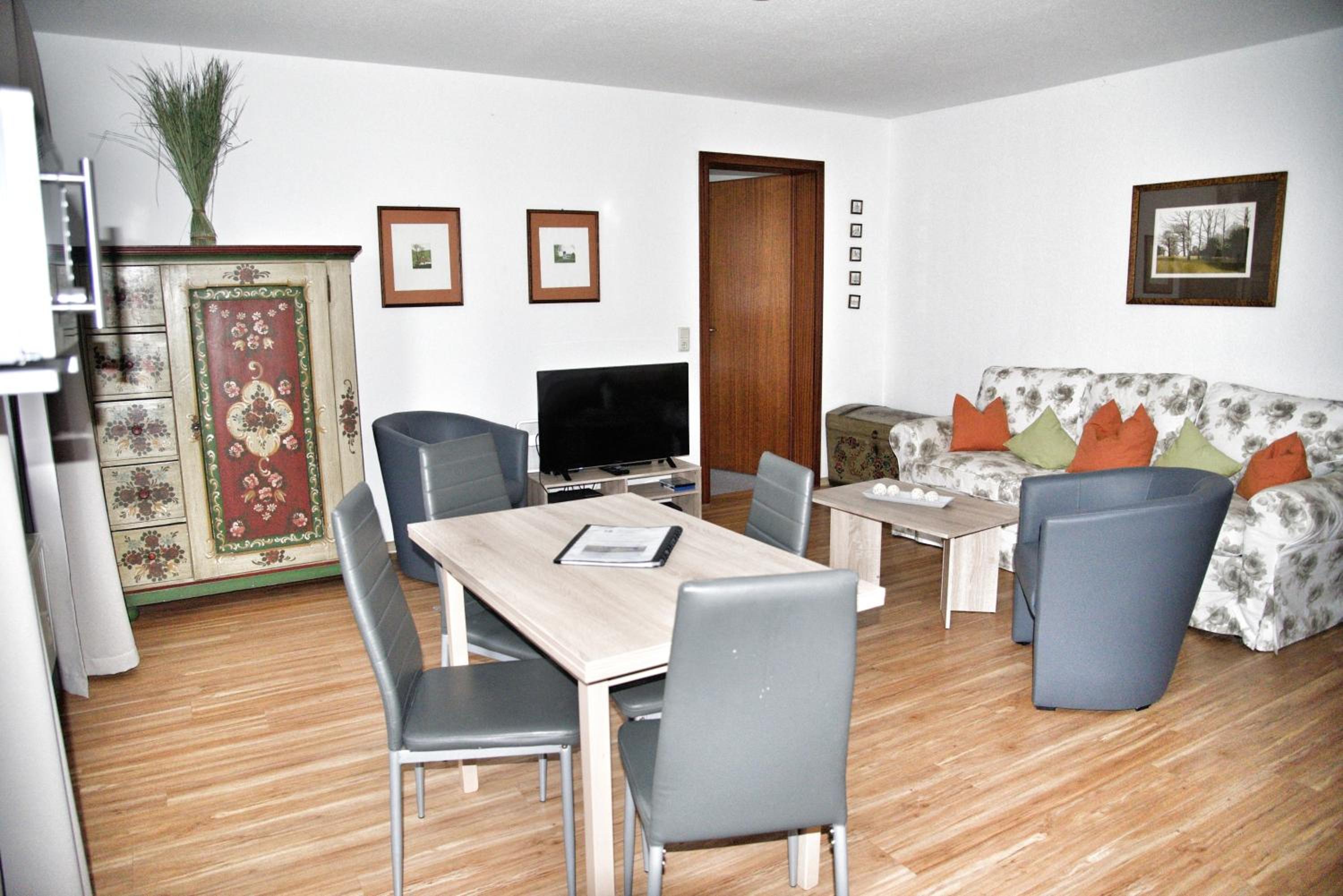 Apartment photo 1