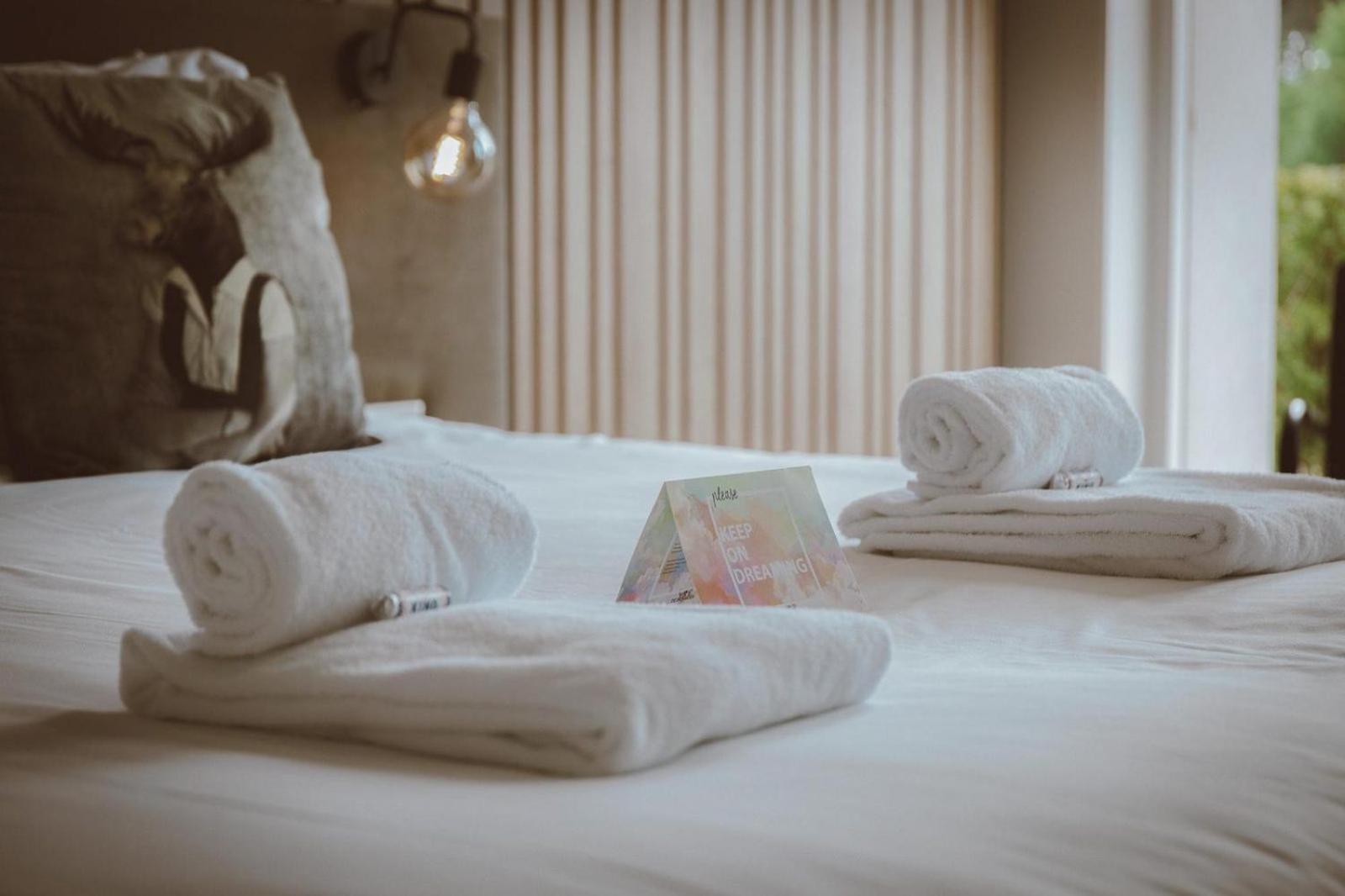 Deluxe Twin Room - Photo 17