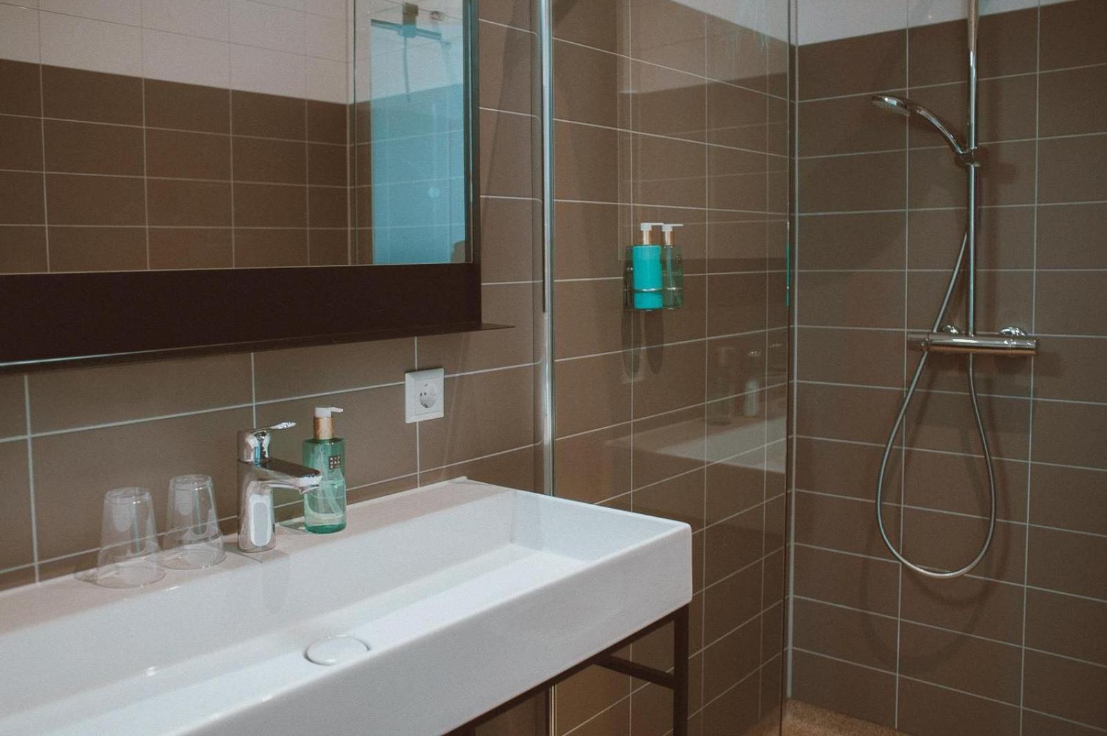 Deluxe Twin Room - Photo 2