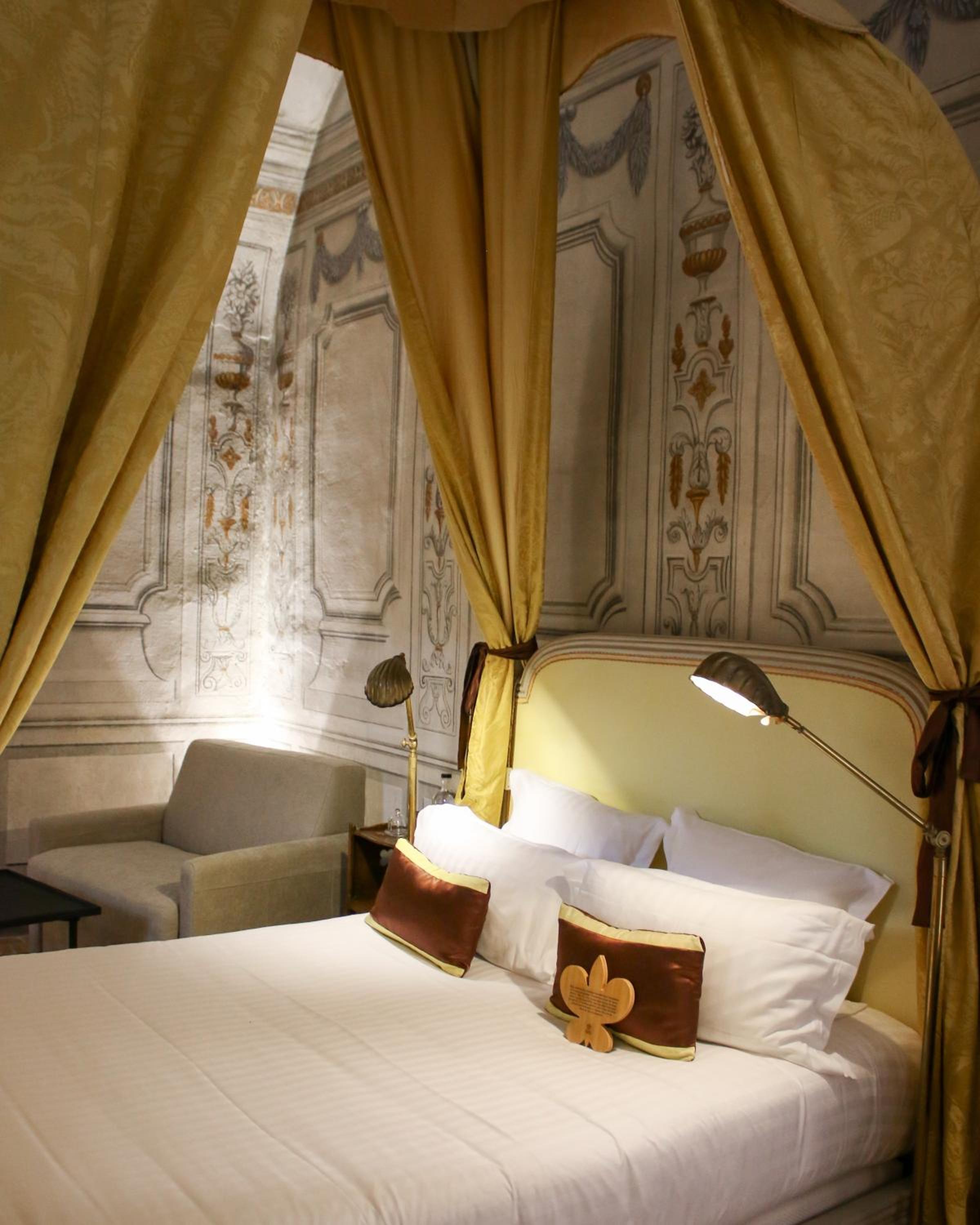 Superior Castle Suite photo 3