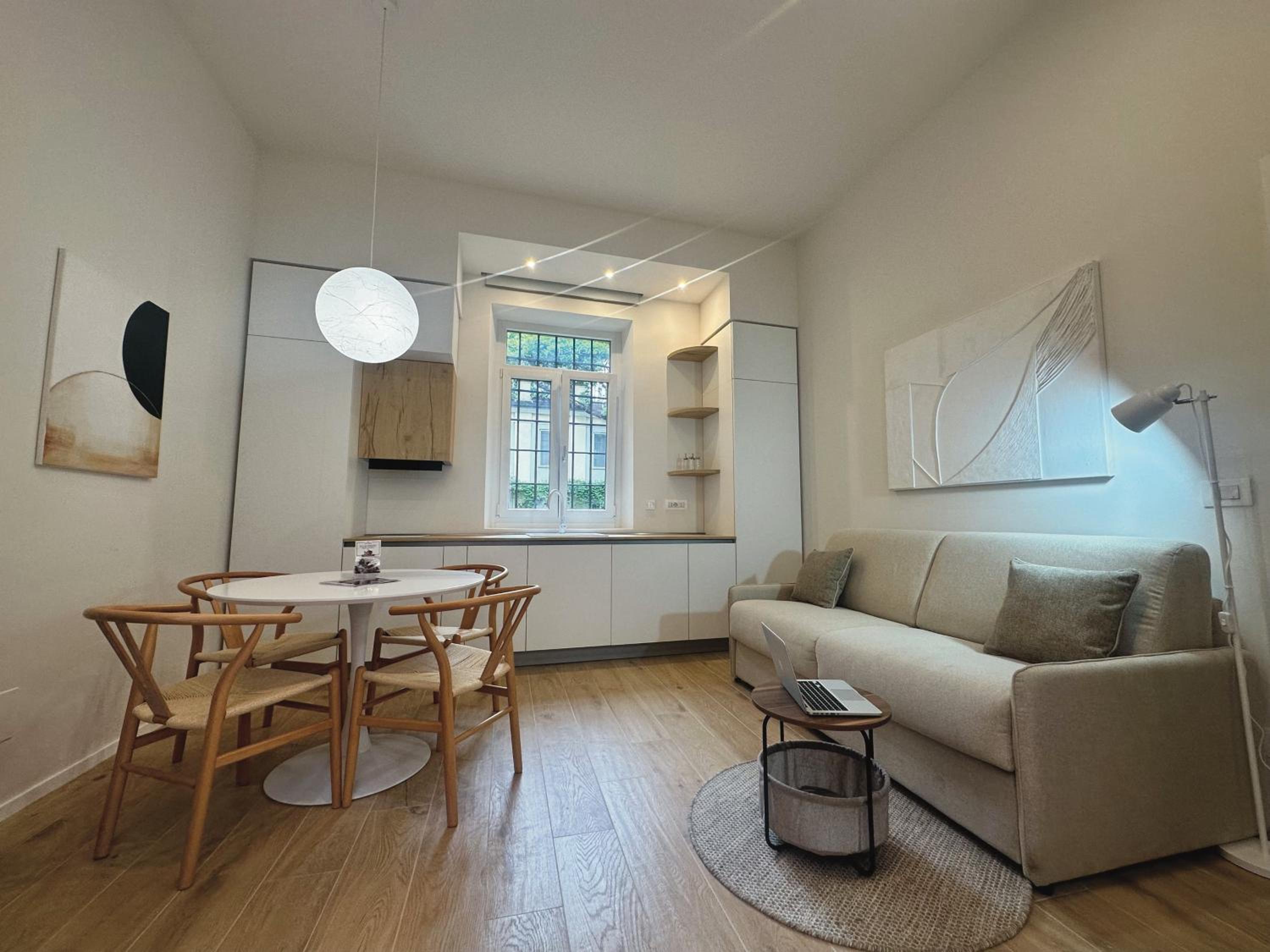 One-Bedroom Apartment