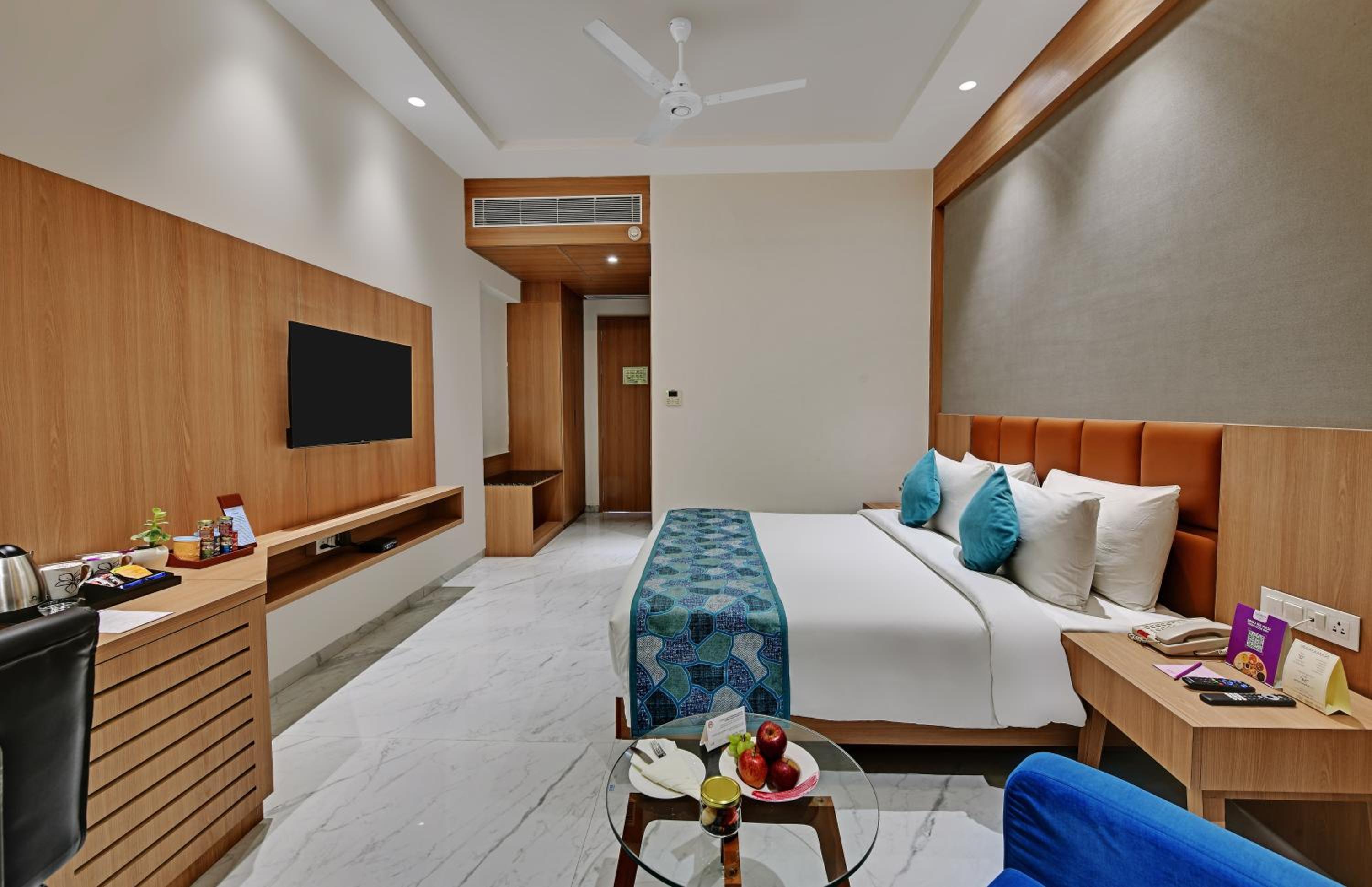 Deluxe Room Twin Bed photo 2