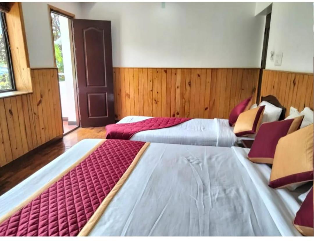 Triple Room with Balcony - Photo 1