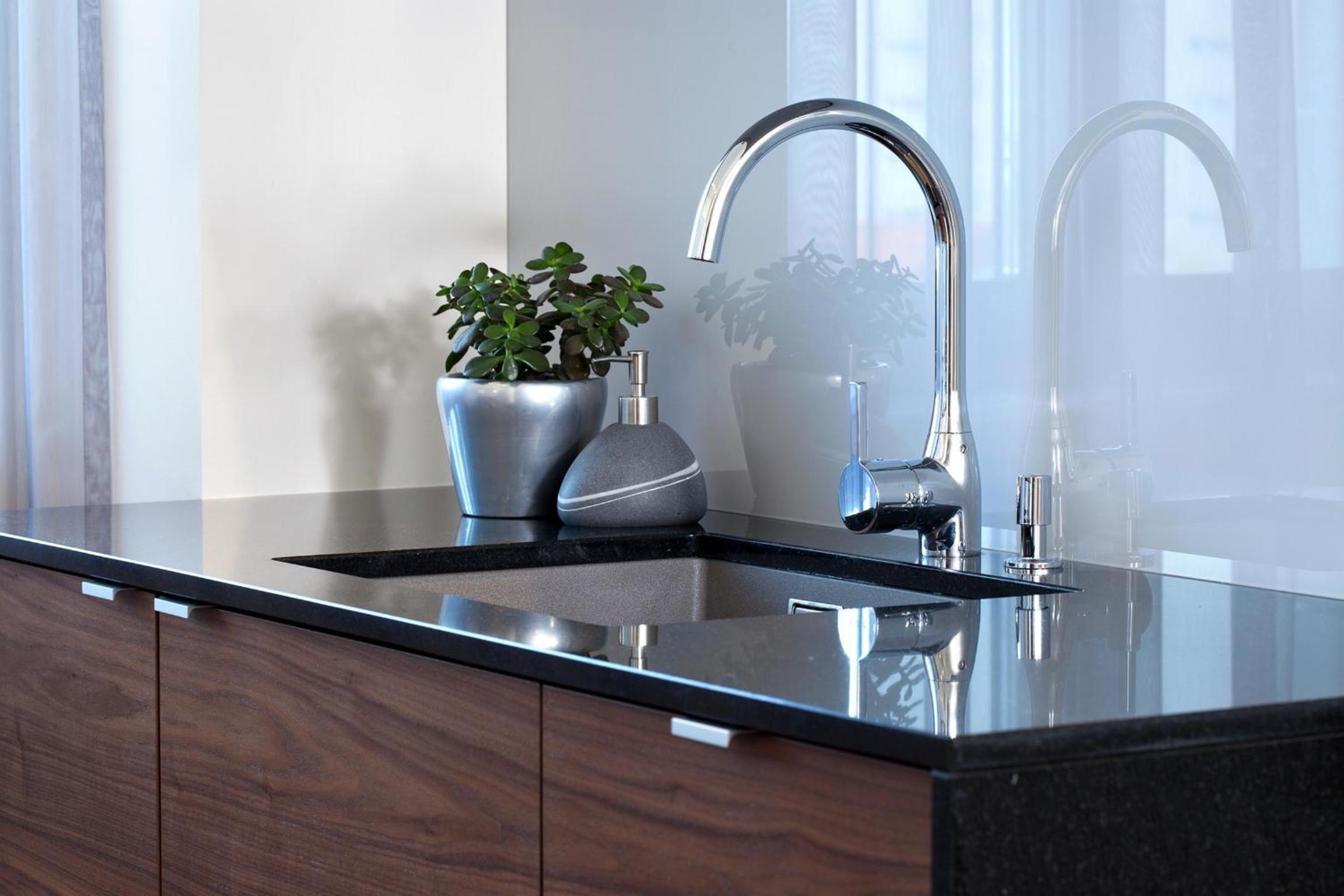 Luxury Apartment photo 3
