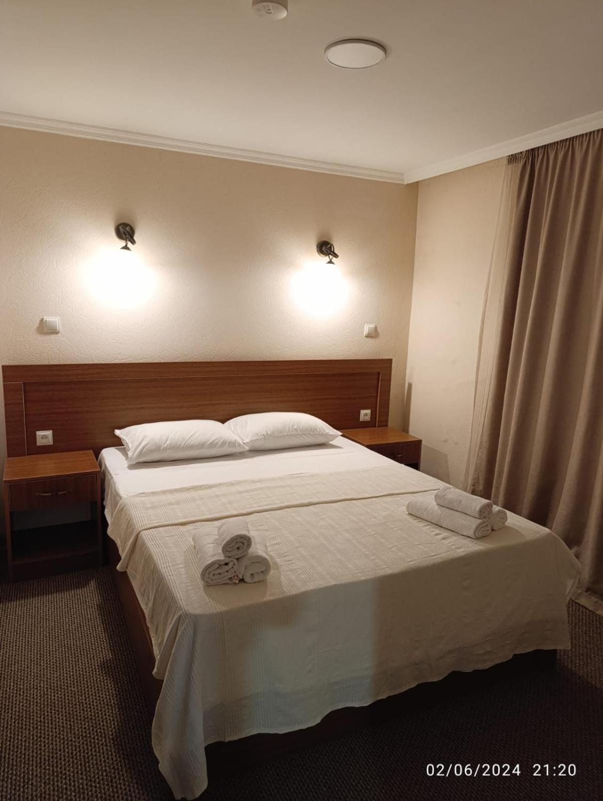 Large Double Room