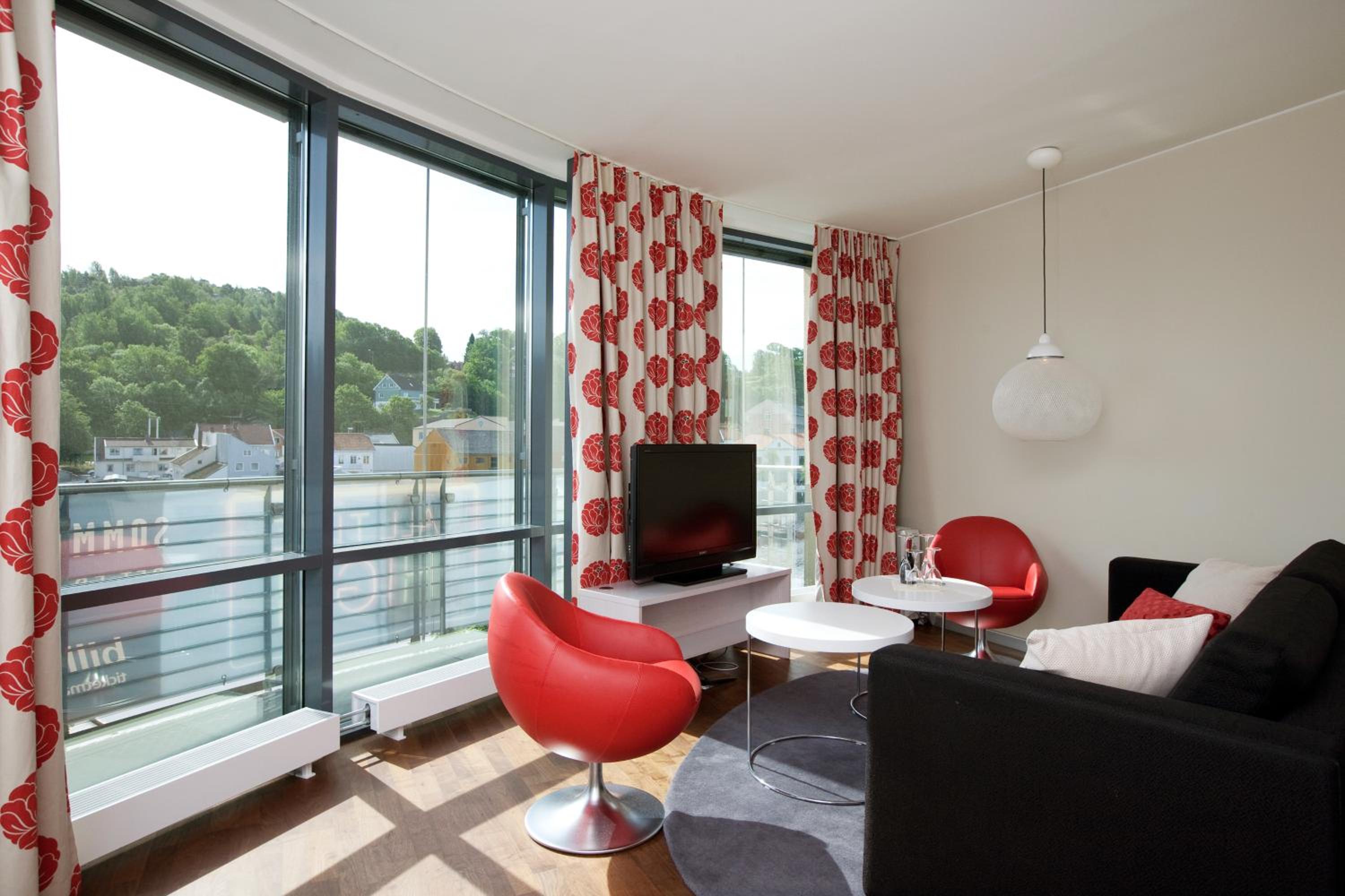 Suite photo 1