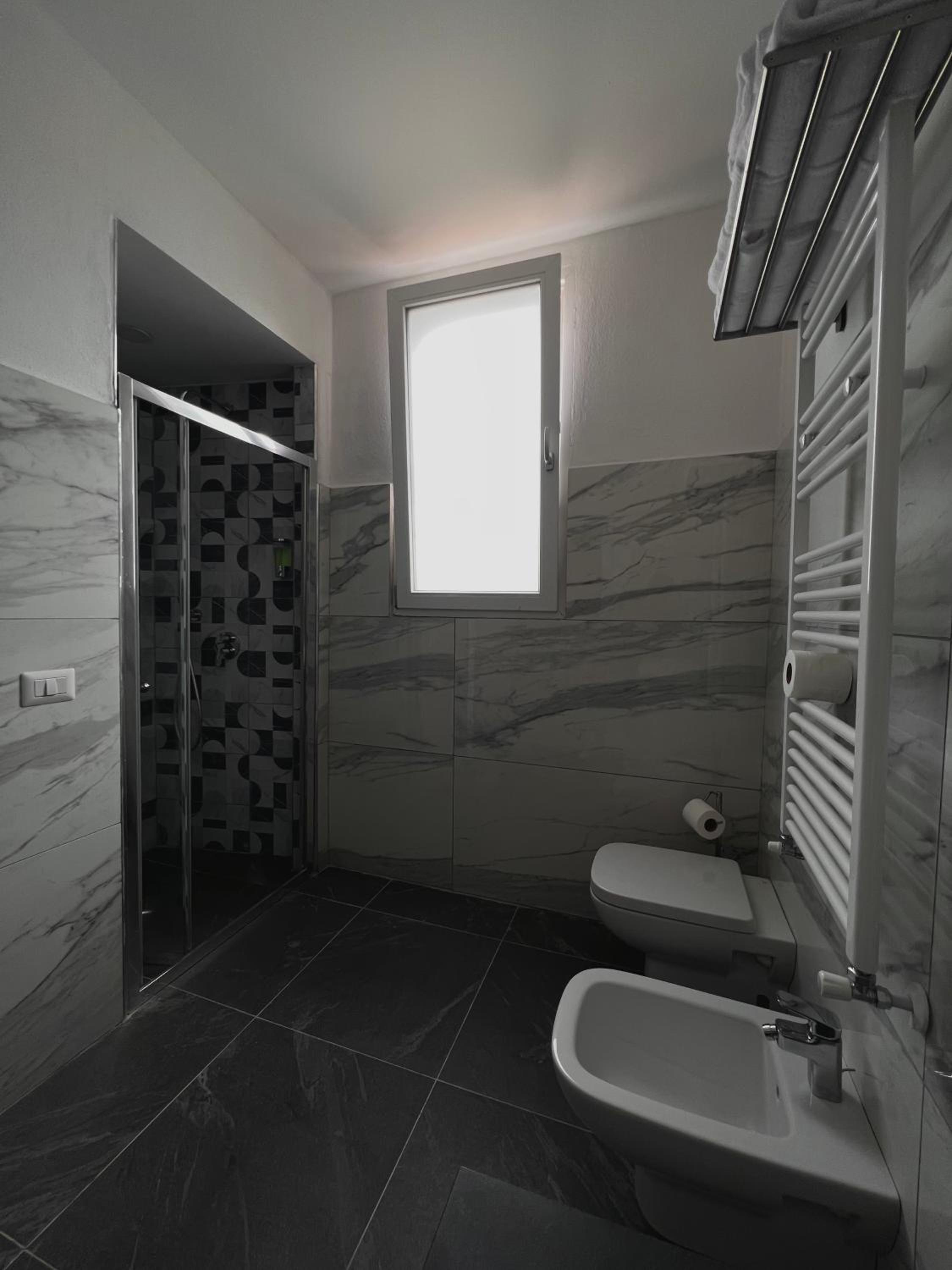 Deluxe Double or Twin Room photo 2