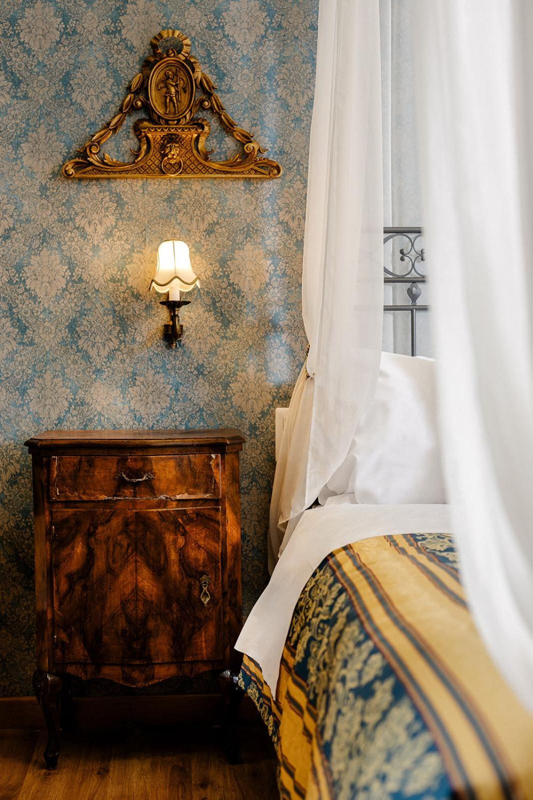 Junior Suite (2 Adults)