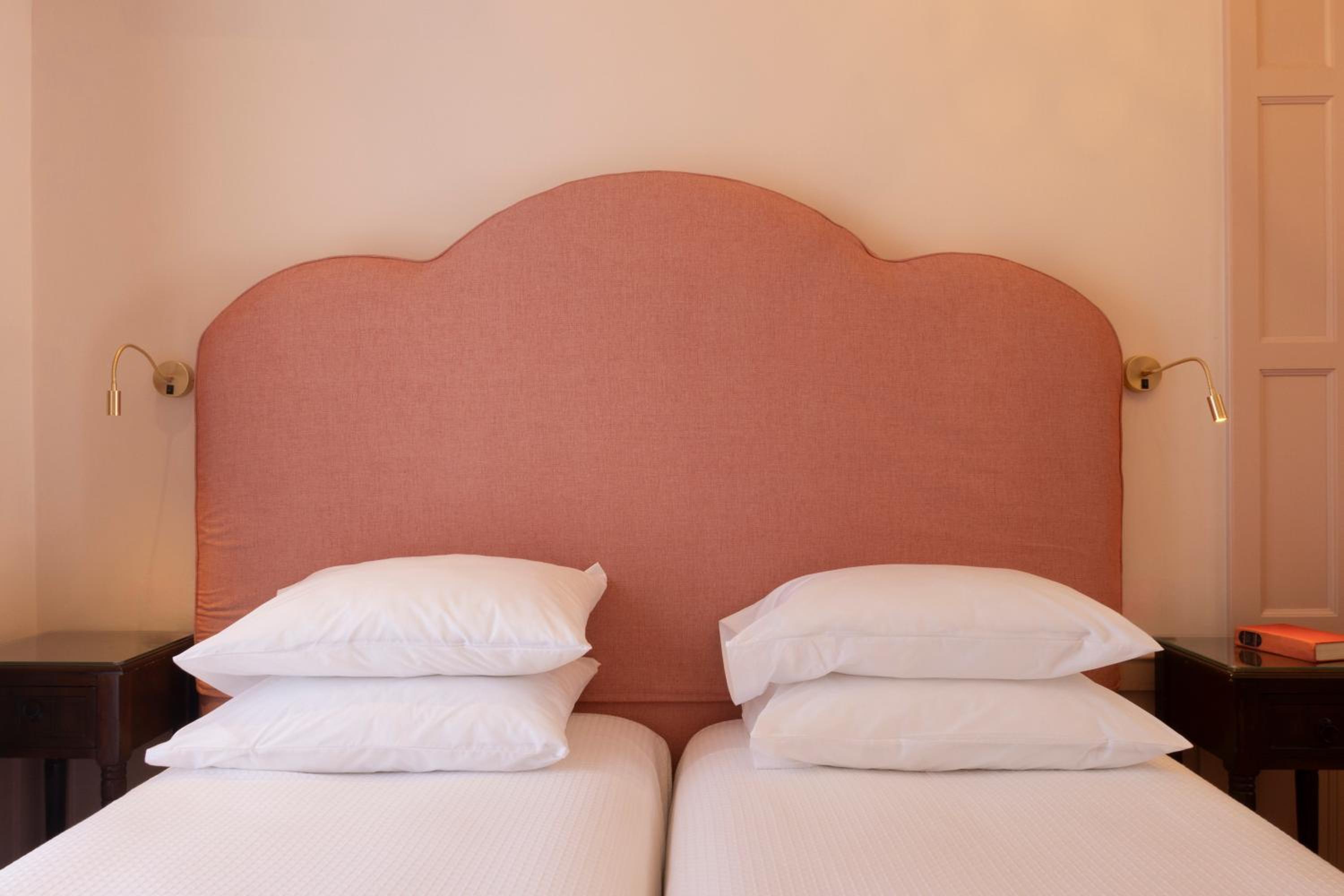 Standard Twin Room with Sea View