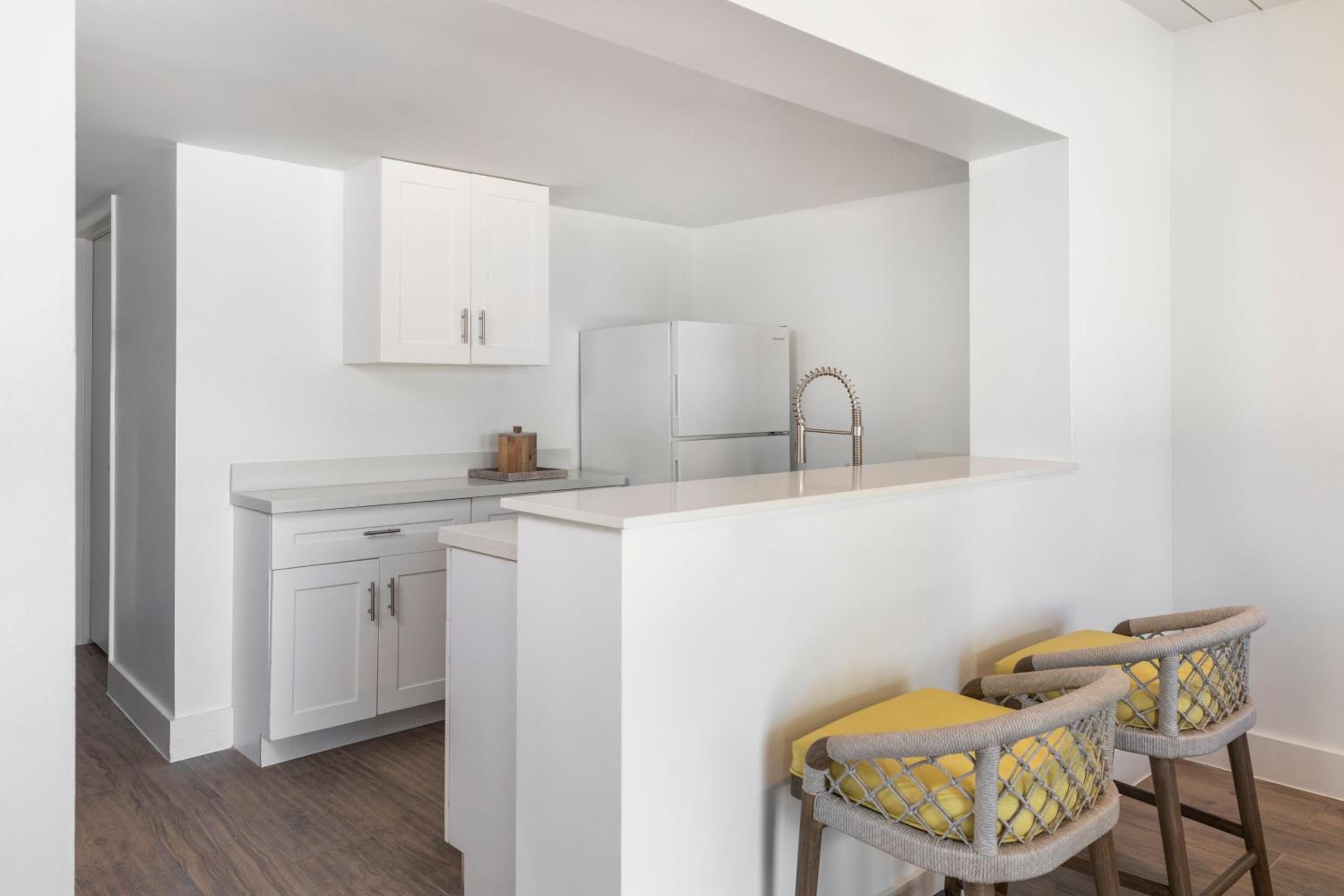 One-bedroom Cottage King Suite