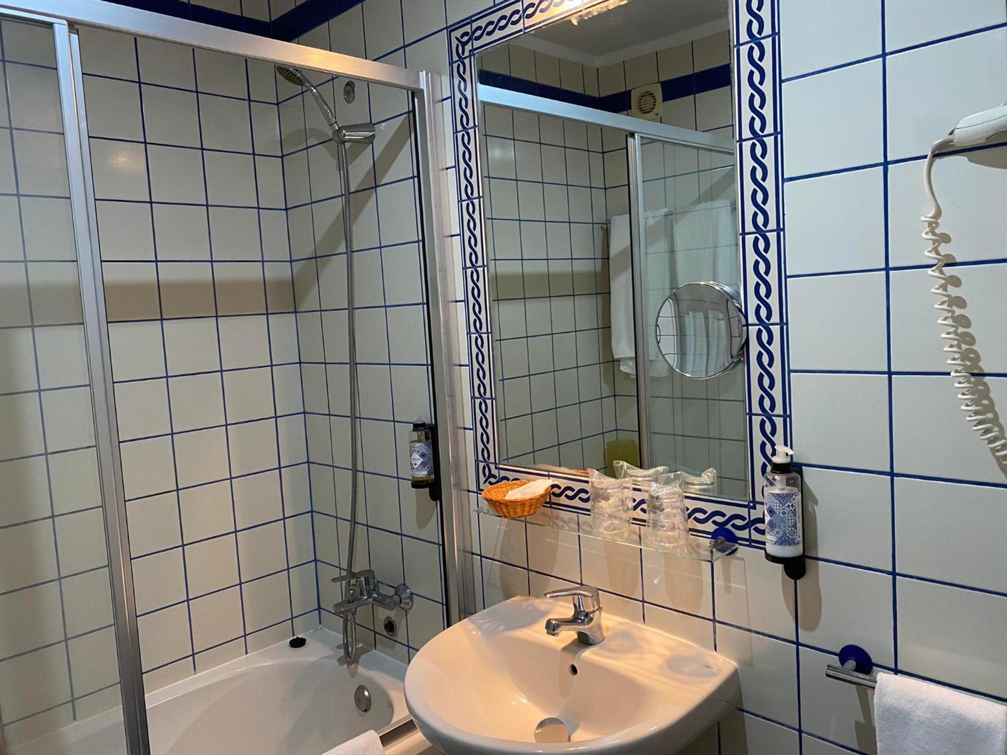 Two-Bedroom Apartment - Photo 12