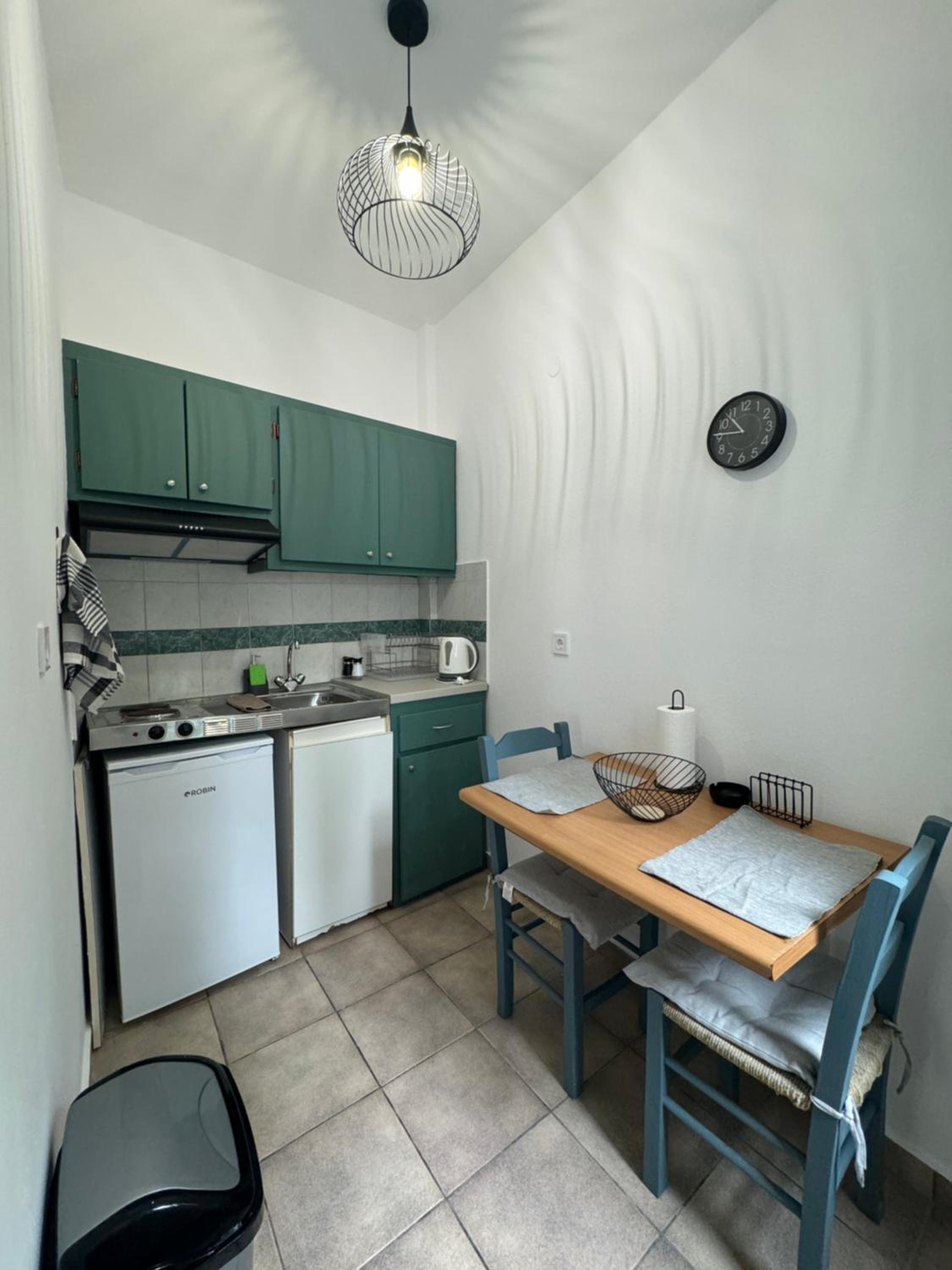 One-Bedroom Apartment photo 3