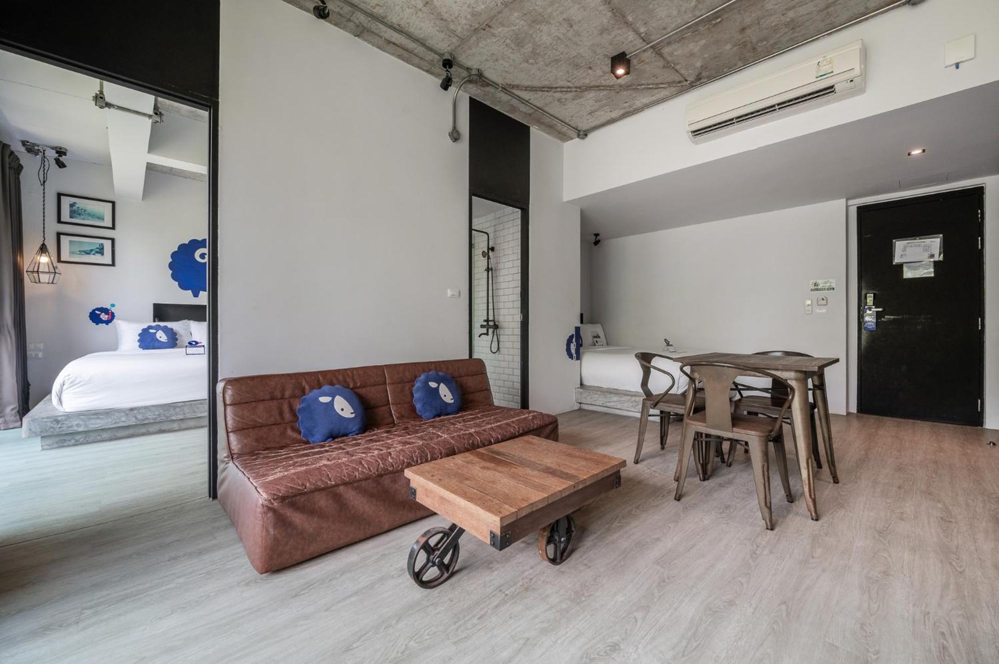Family One Bedroom with Sea View