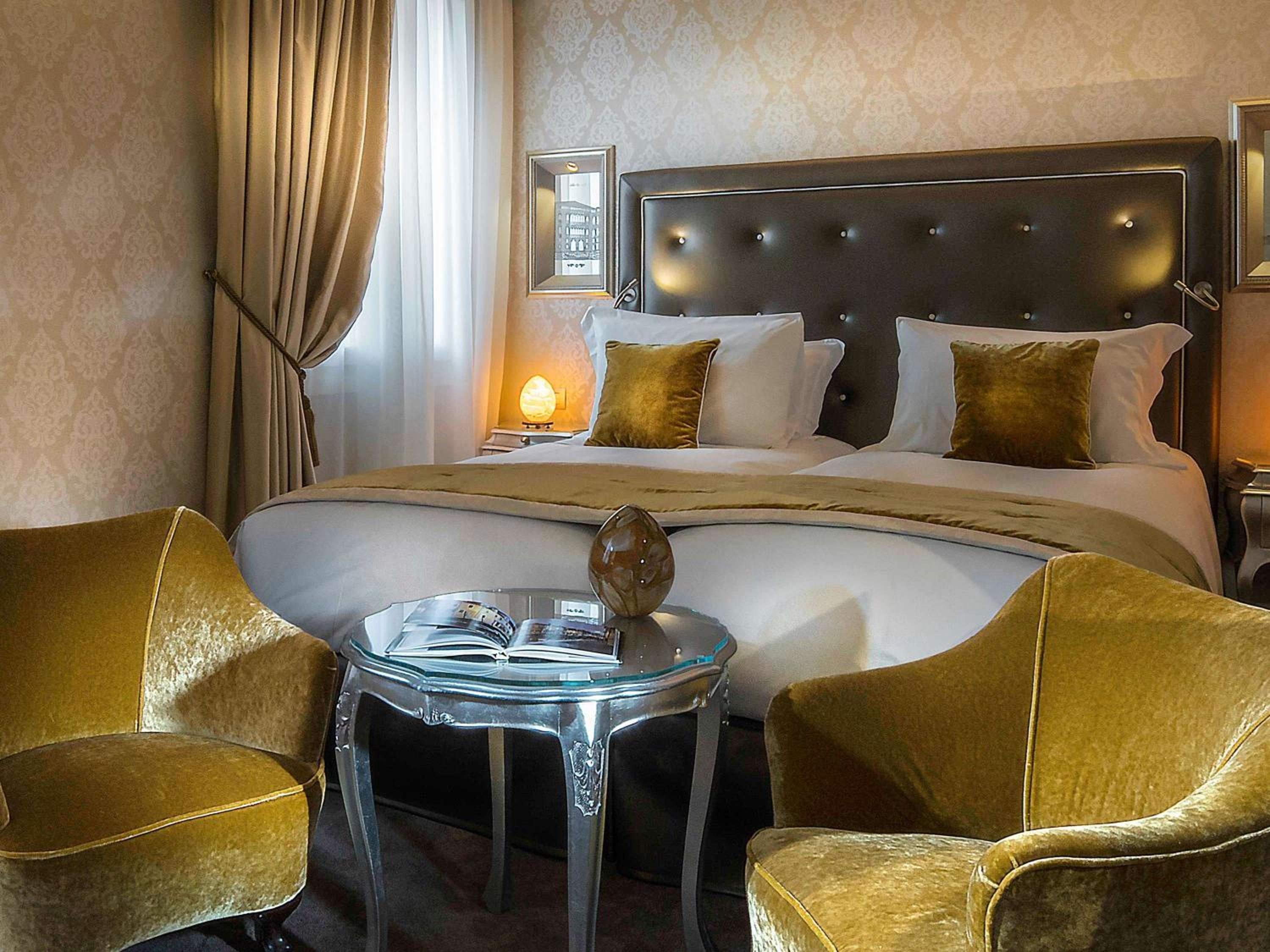 Superior Double or Twin Room with Garden or City View thumbnail 5