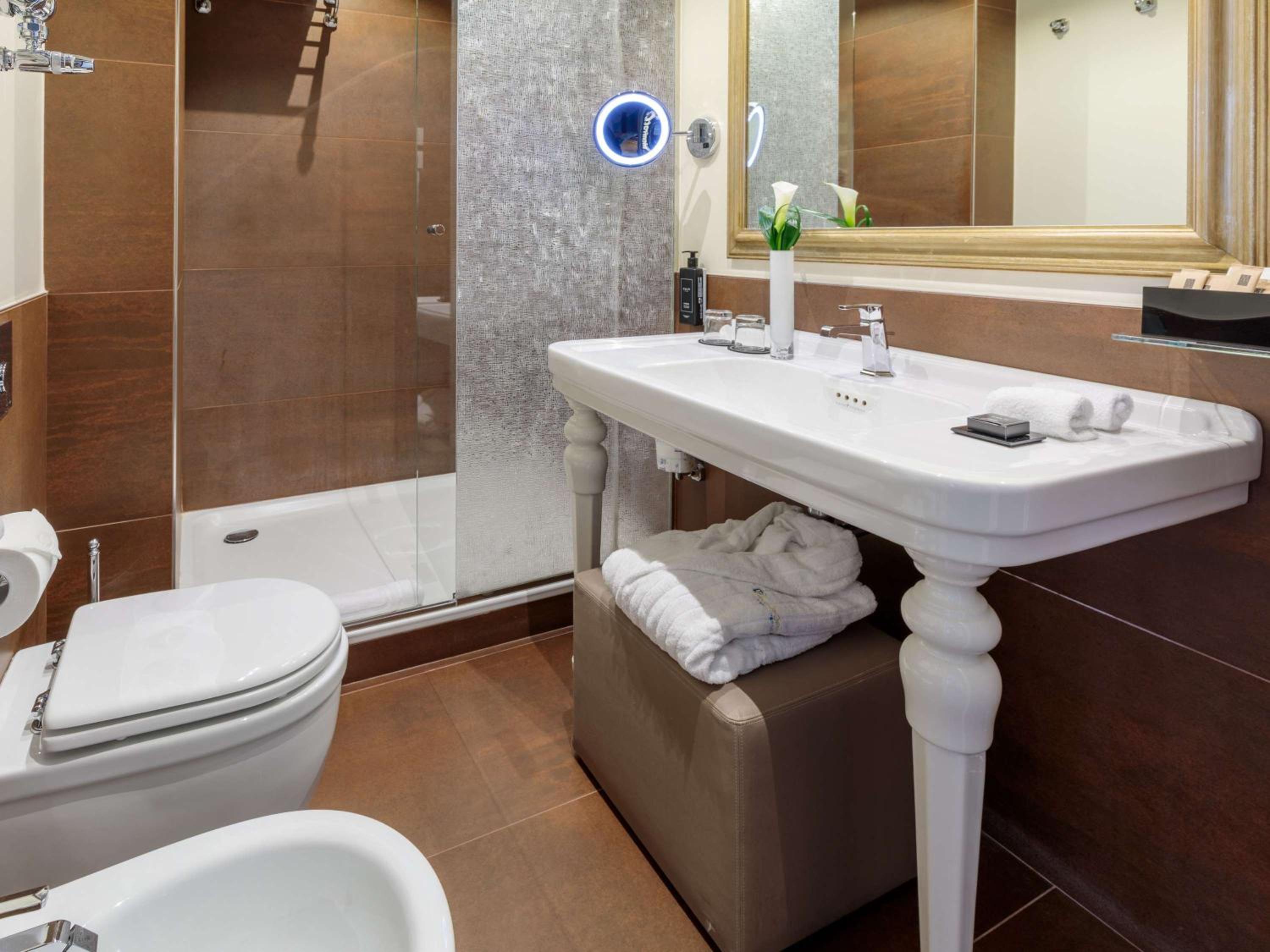 Superior Double or Twin Room with Garden or City View