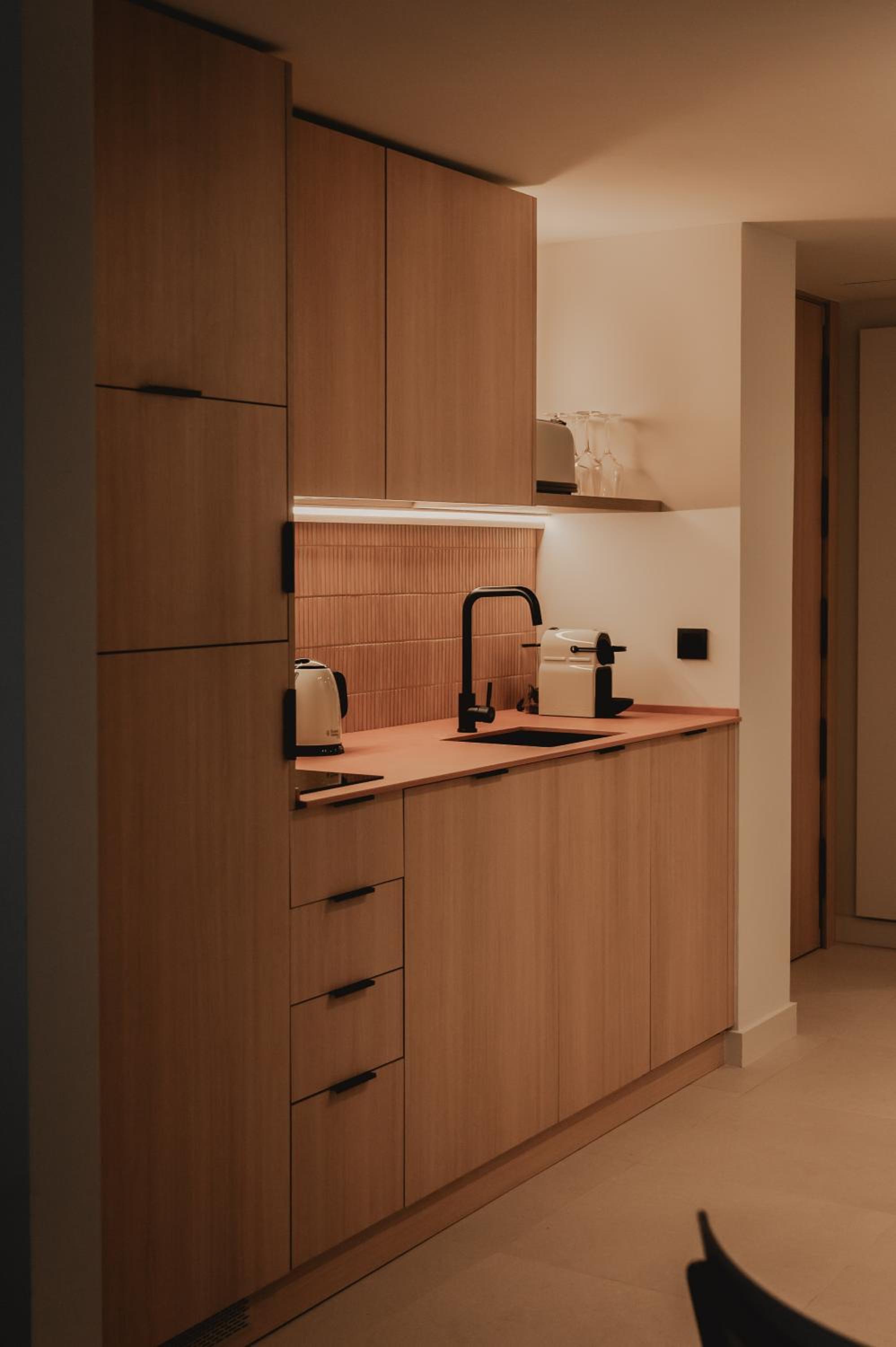 Superior One-Bedroom Apartment photo 2