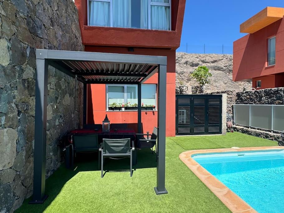 Three-Bedroom Villa photo 2