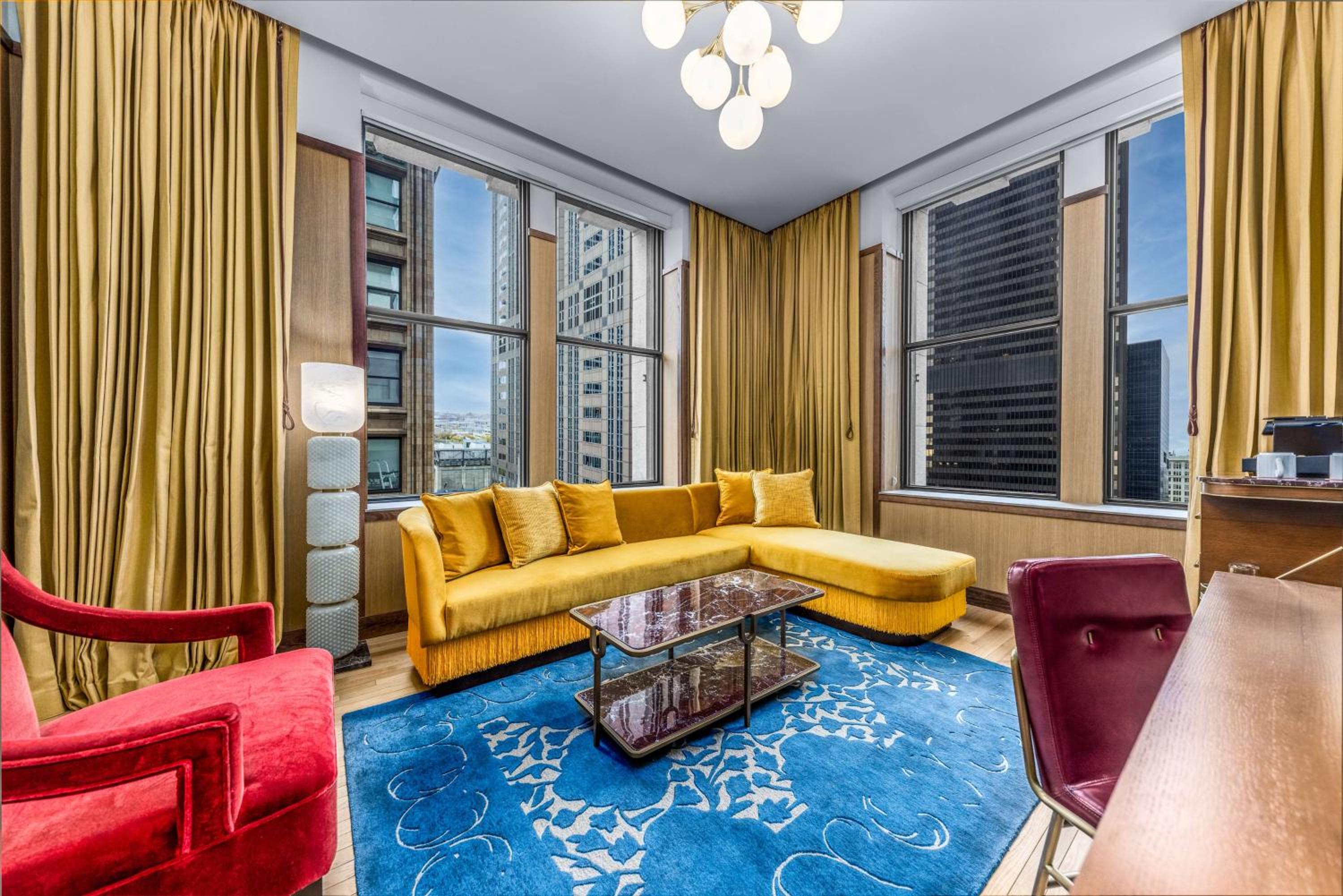 One-Bedroom King Suite - Hearing Access