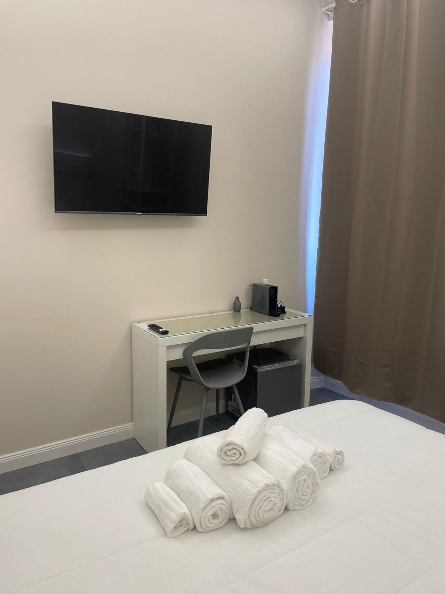 Deluxe Double Room photo 2