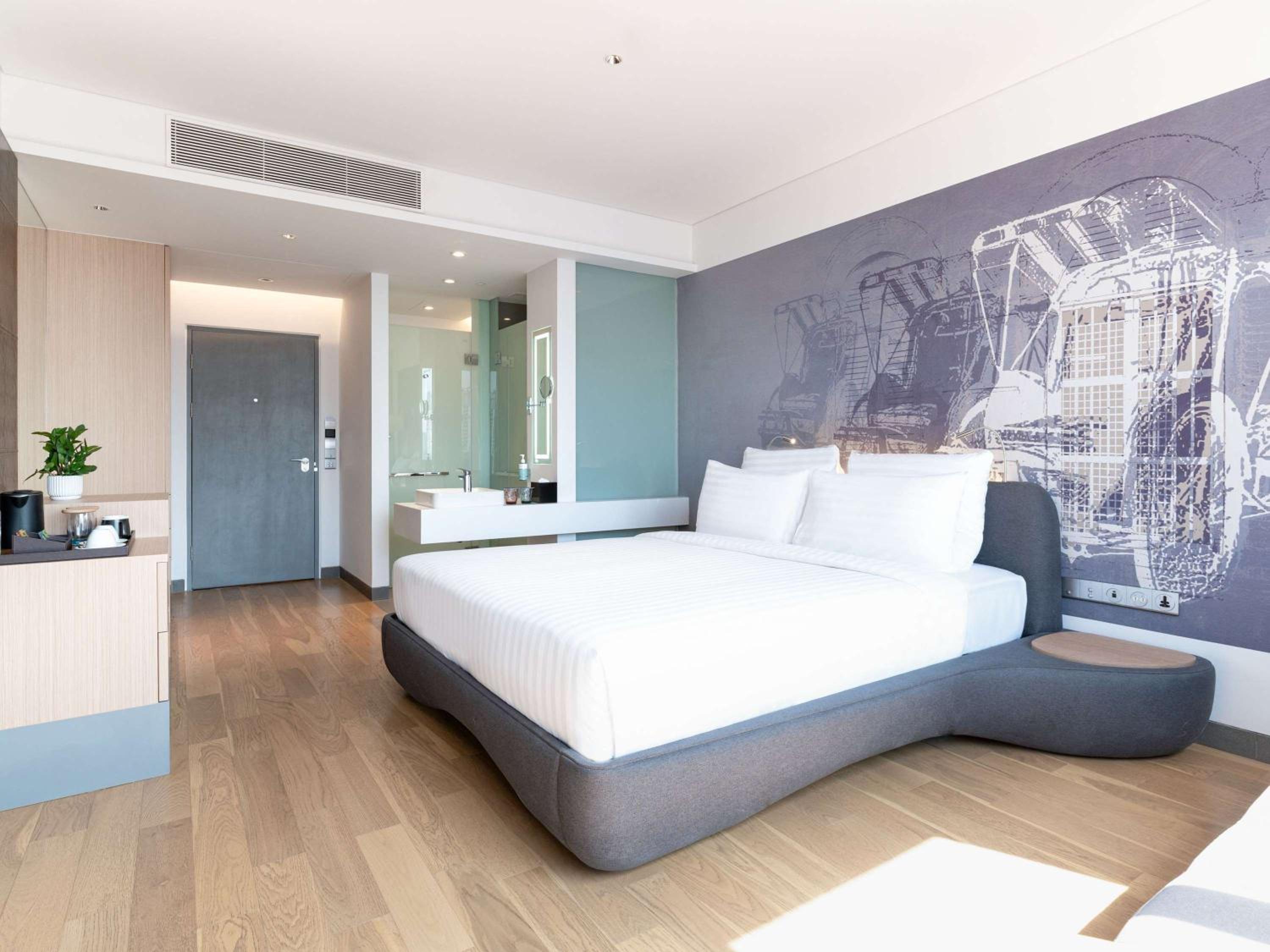 Superior King Room - Photo 4