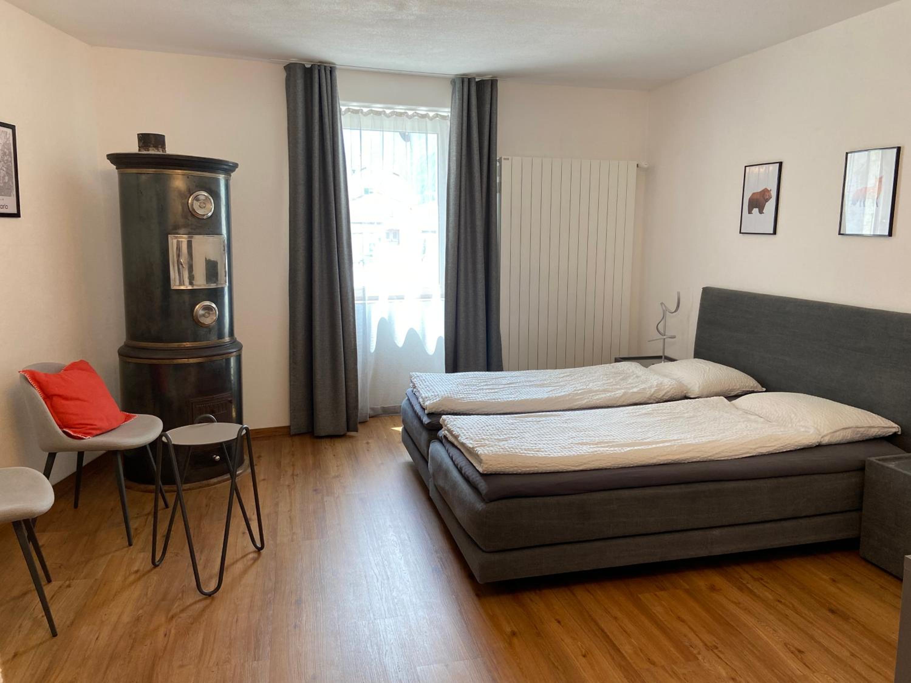Quadruple Room with Private Bathroom photo 3