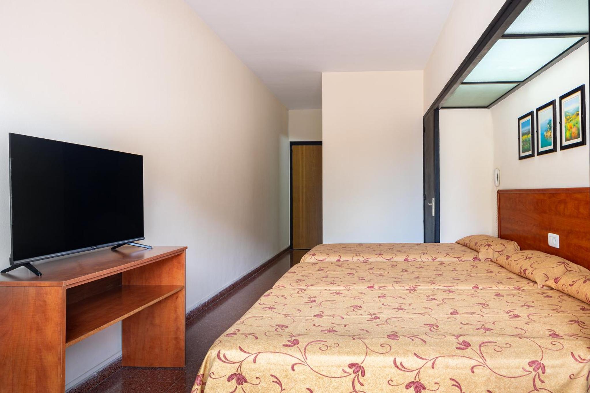 Habitación Familiar (3 Adultos + 1 Niño)