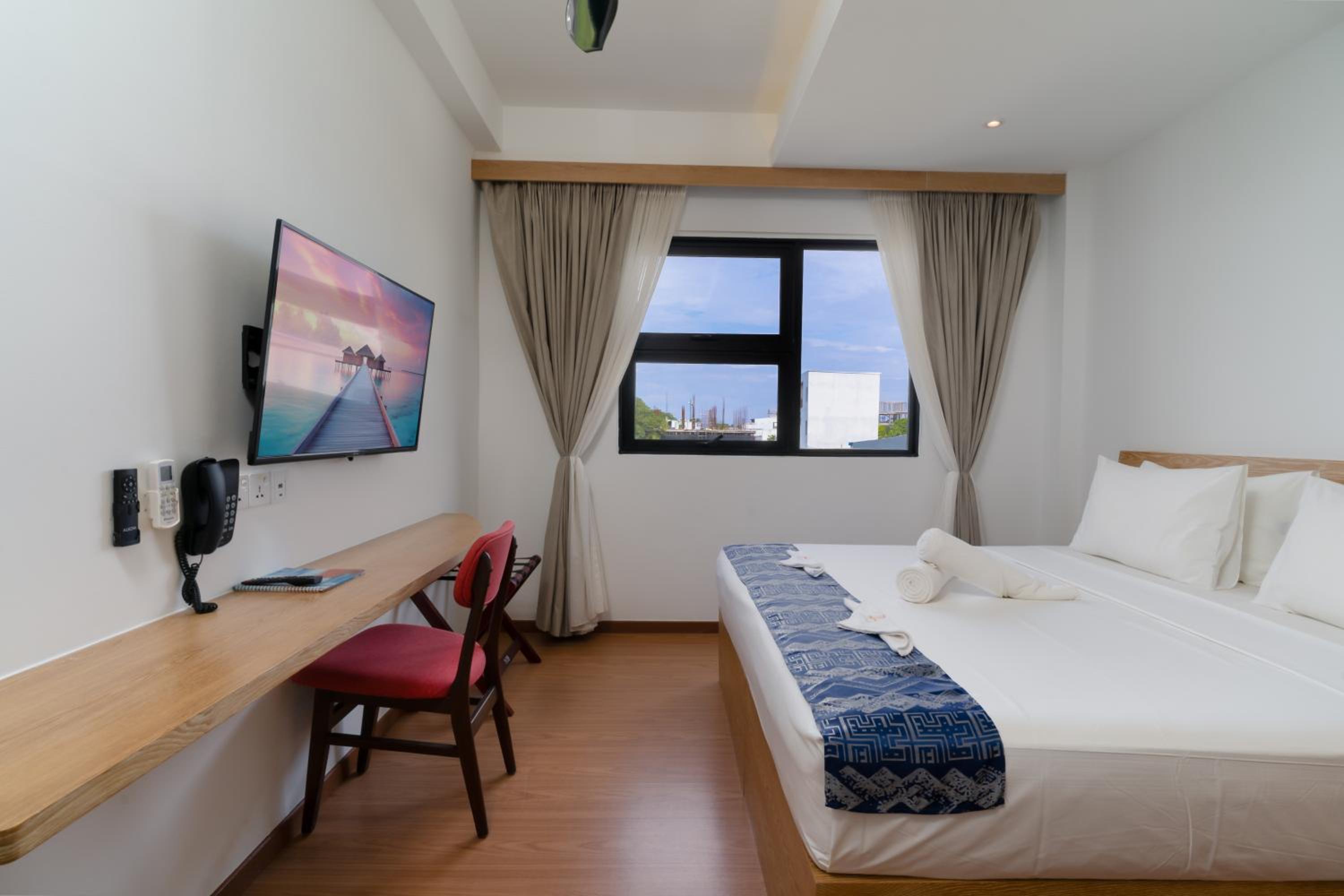 Deluxe Double Room photo 2