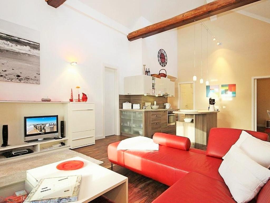 Apartment with Balcony photo 1