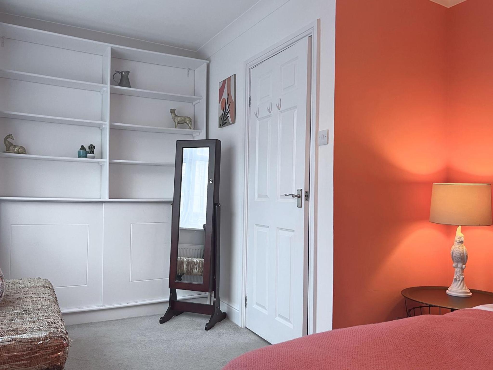 Three-Bedroom Apartment photo 1