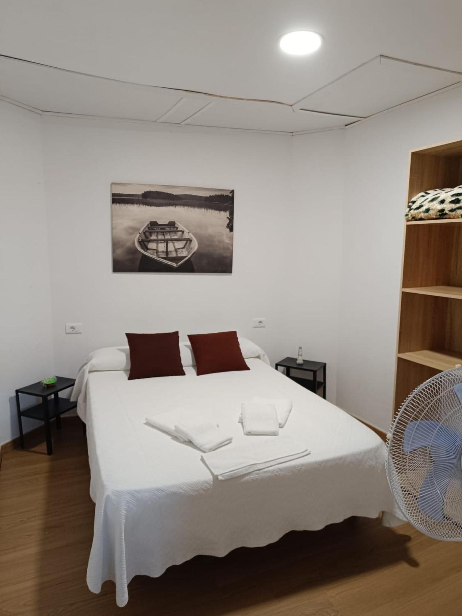 Standard Double Room with Shared Bathroom photo 1