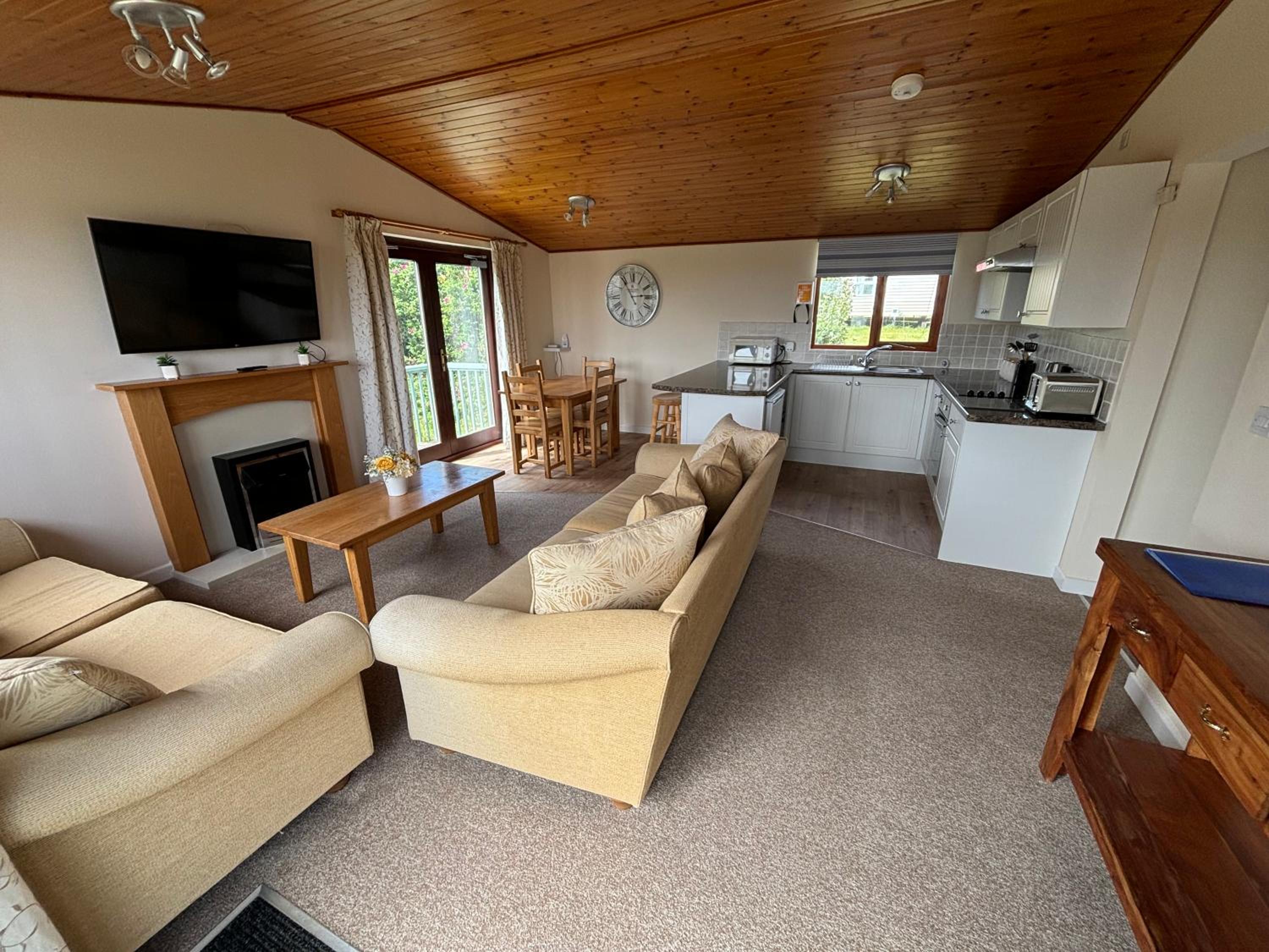 Bungalow photo 1