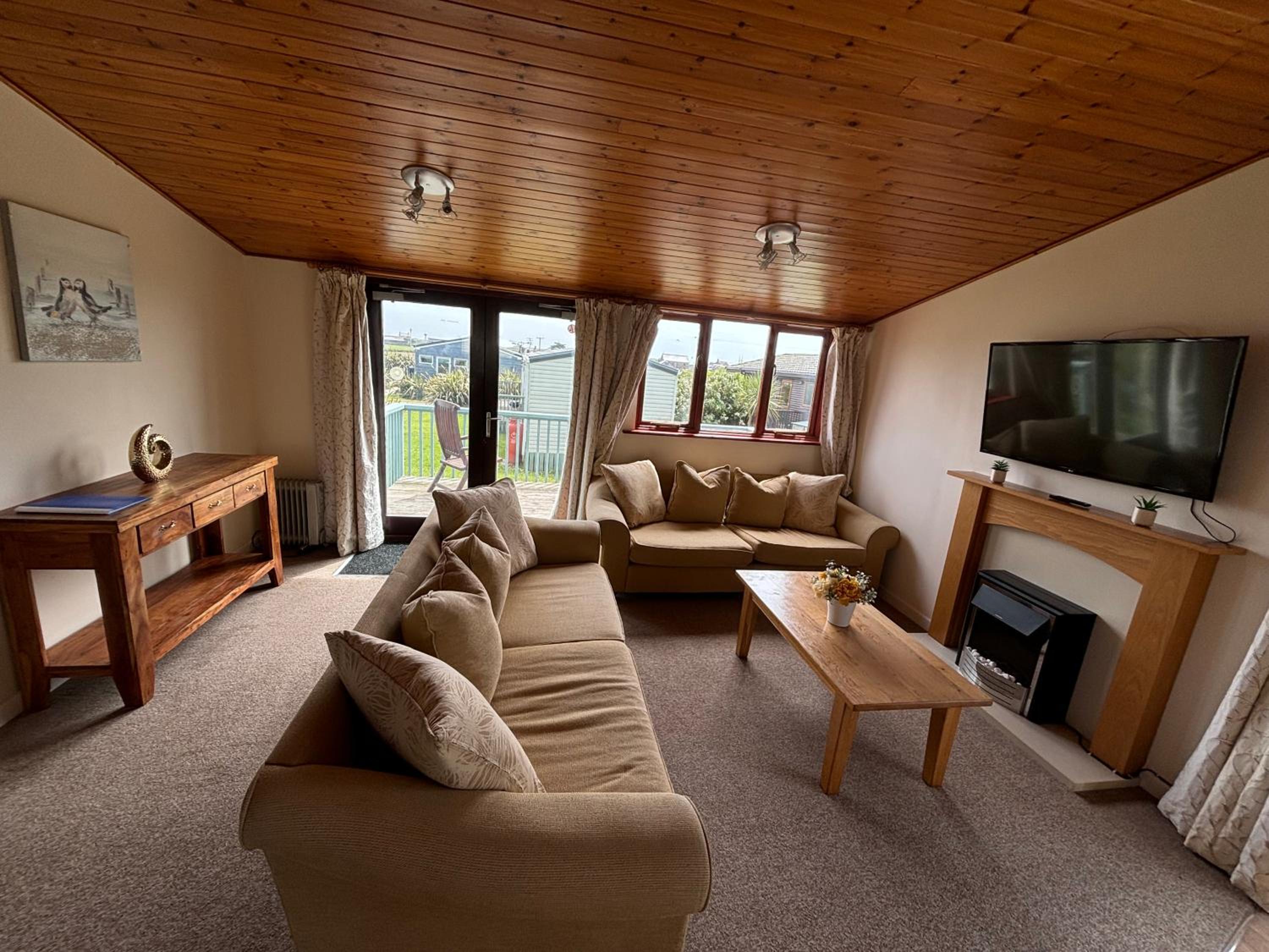Bungalow photo 2
