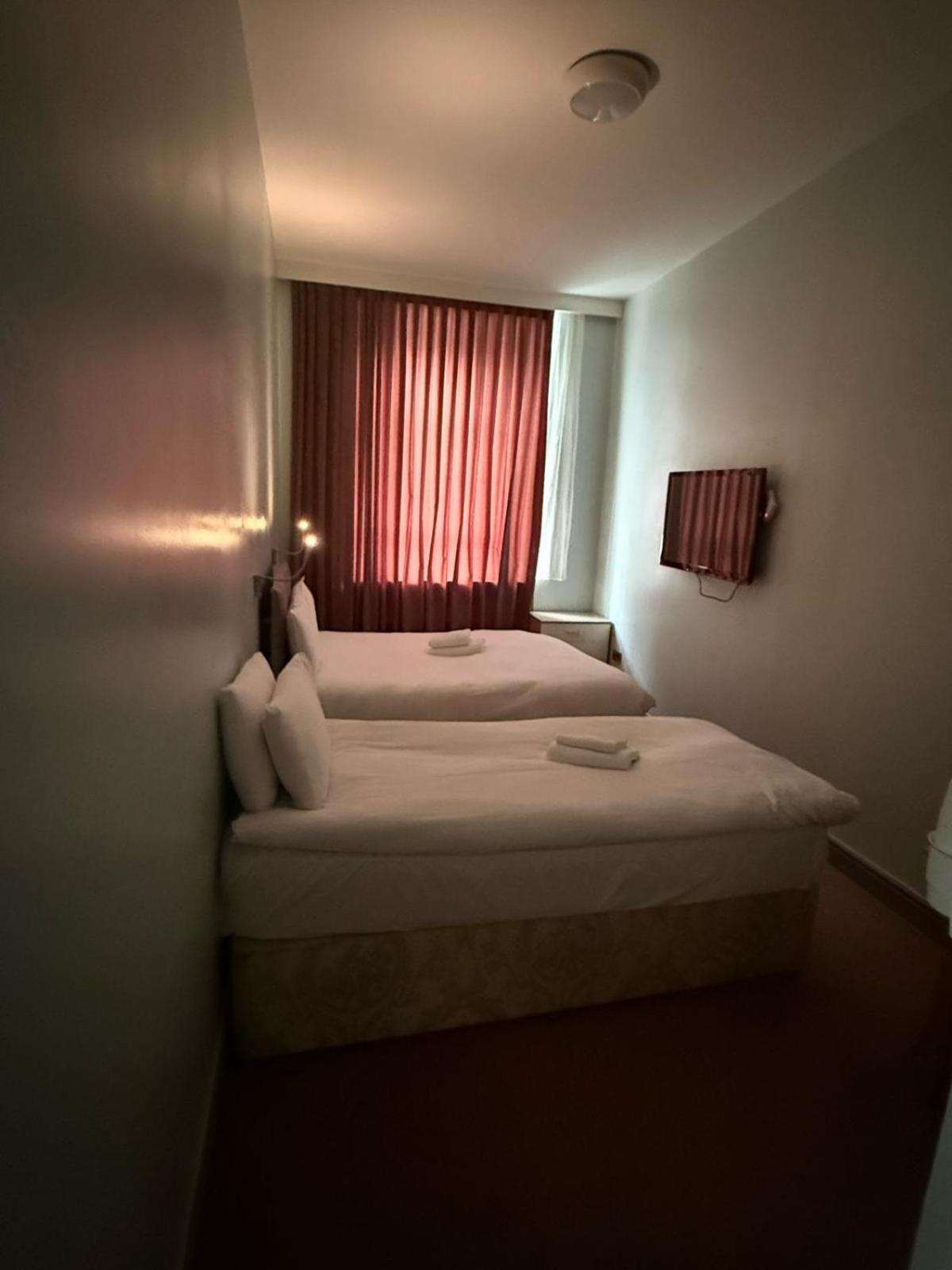 Triple Room with Shower