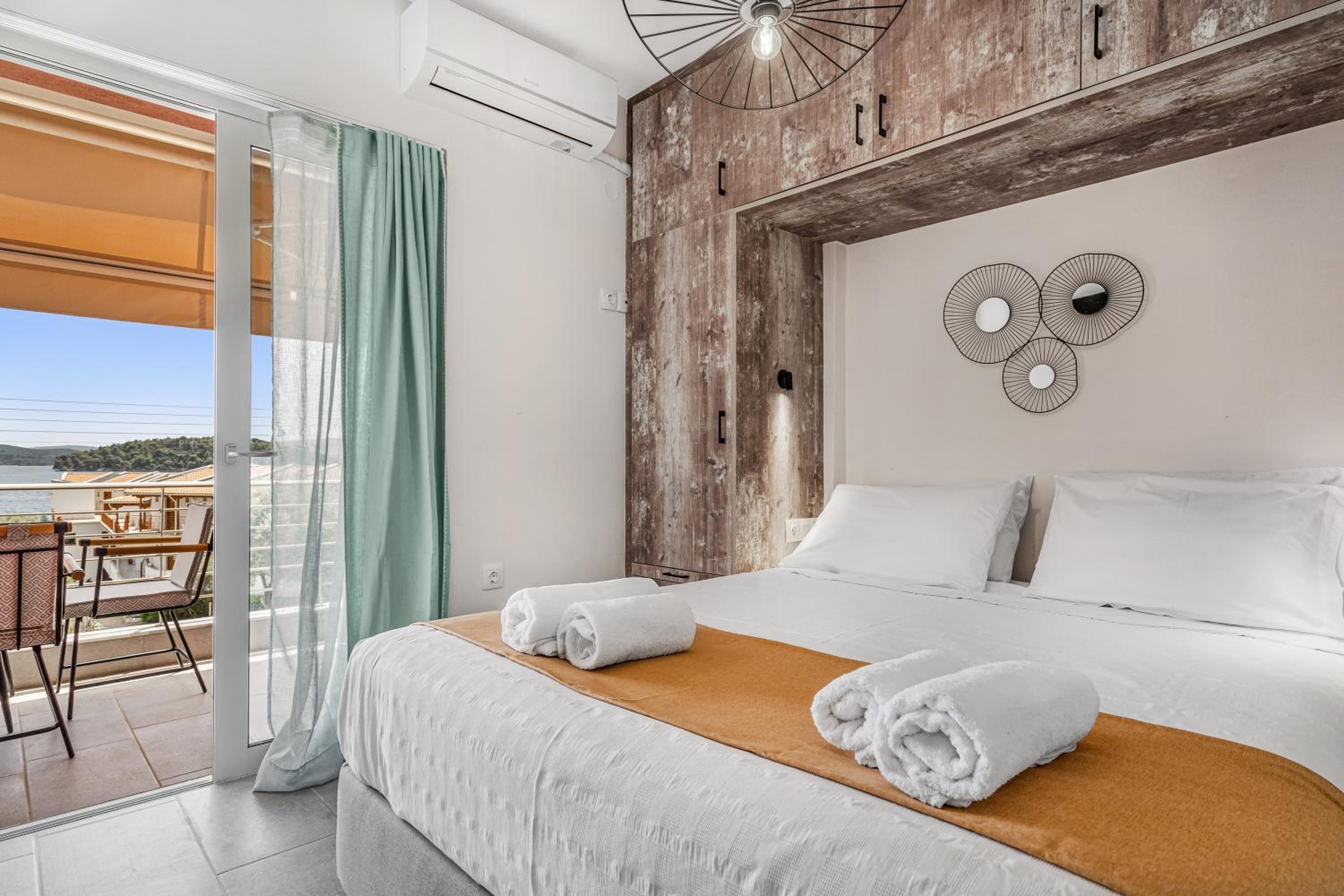 Two-Bedroom Deluxe Apartment with Ocean View