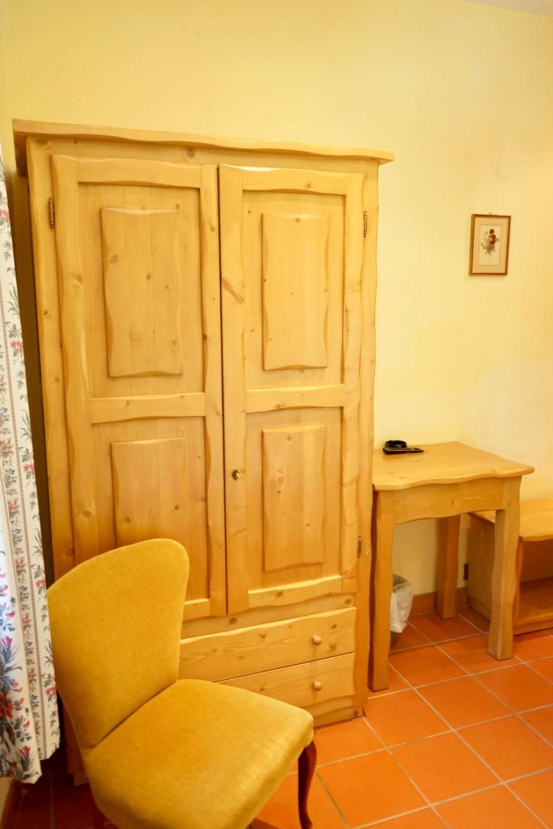Single Room photo 3