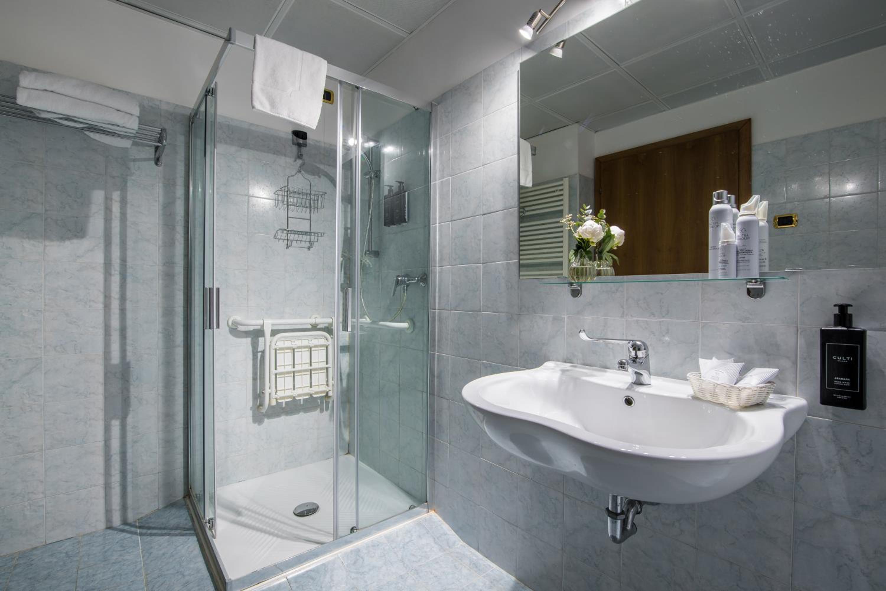 Budget Double Or Twin Room photo 2