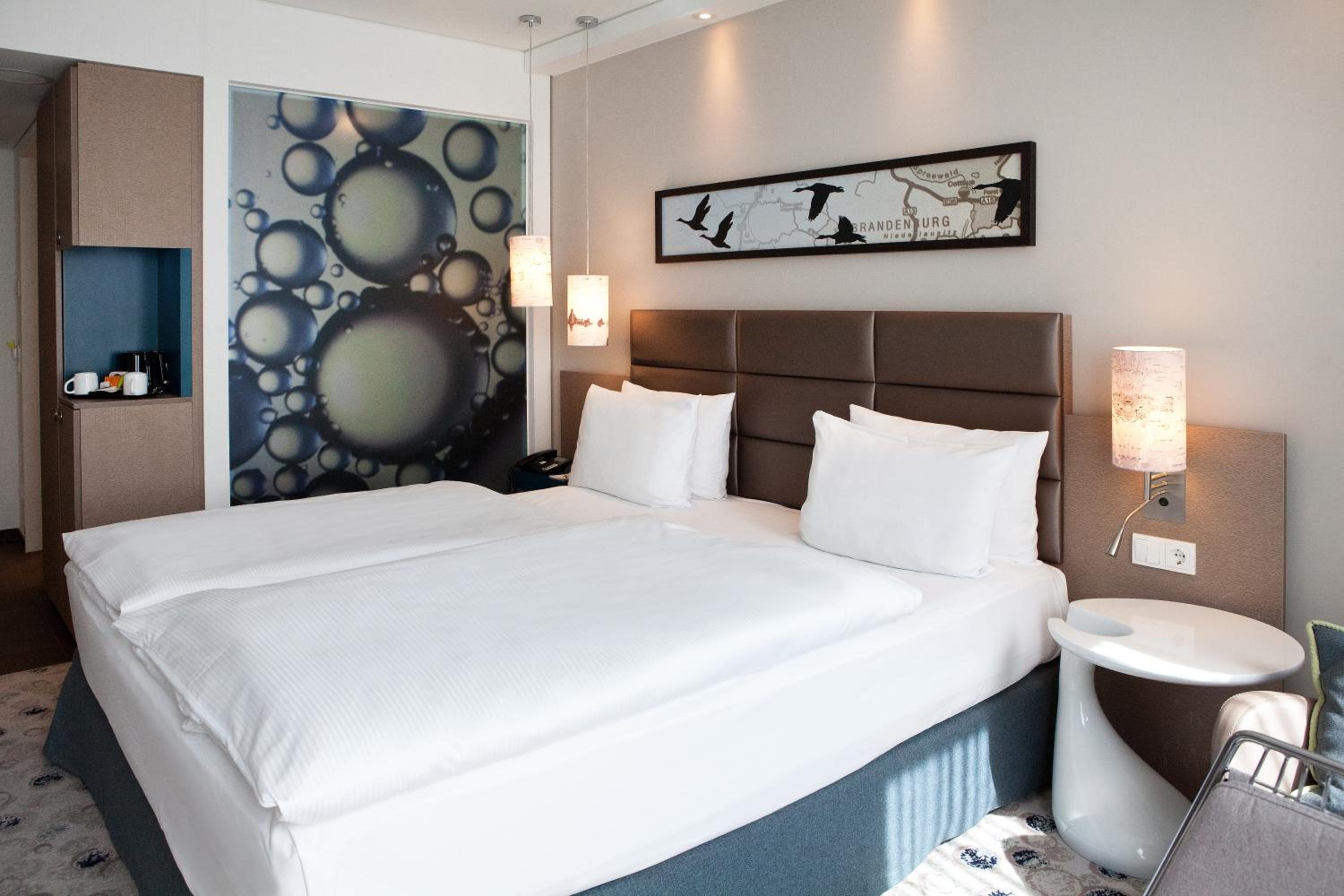 Standard King Room - Photo 6