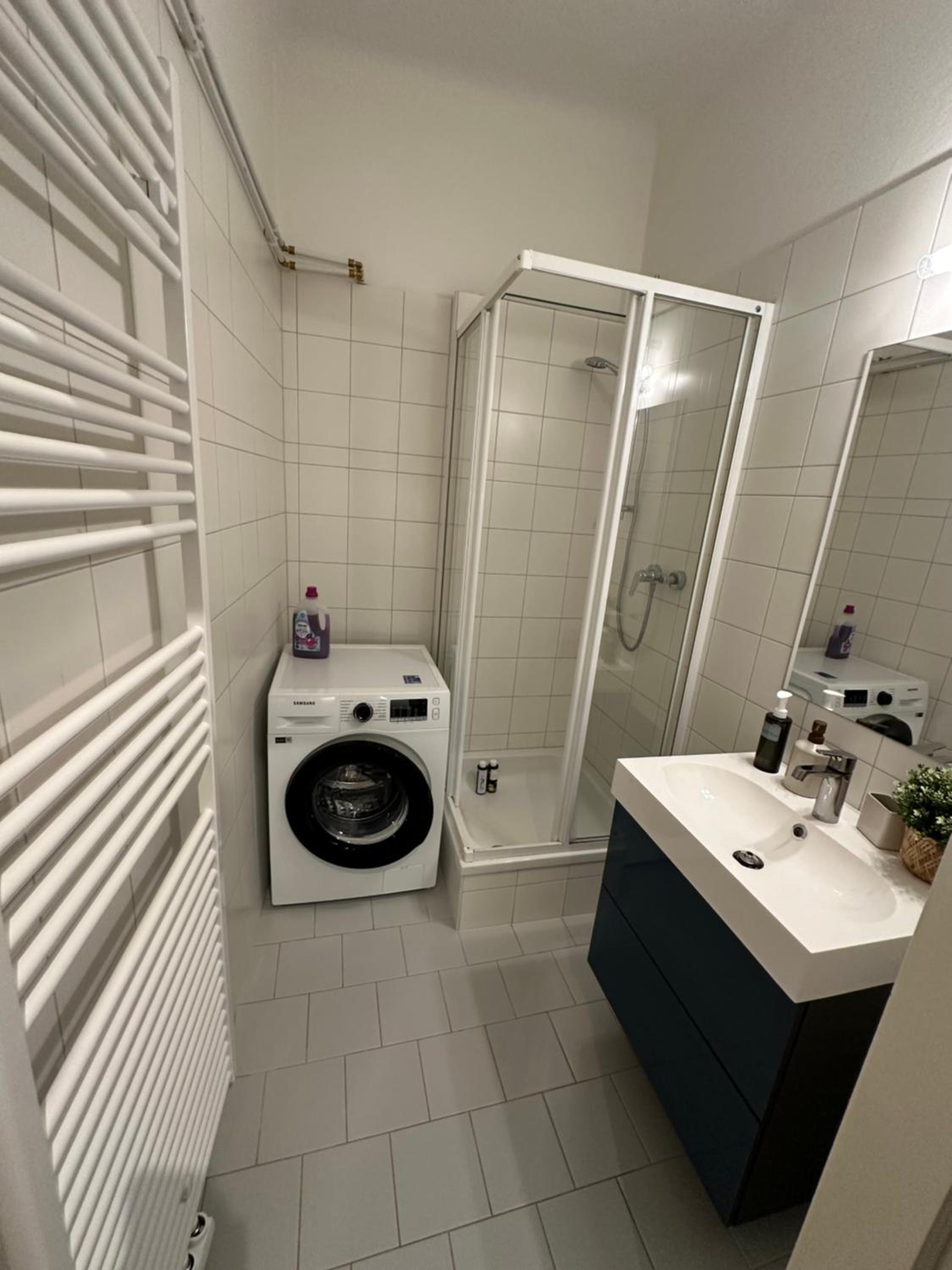 One-Bedroom Apartment with City View photo 3