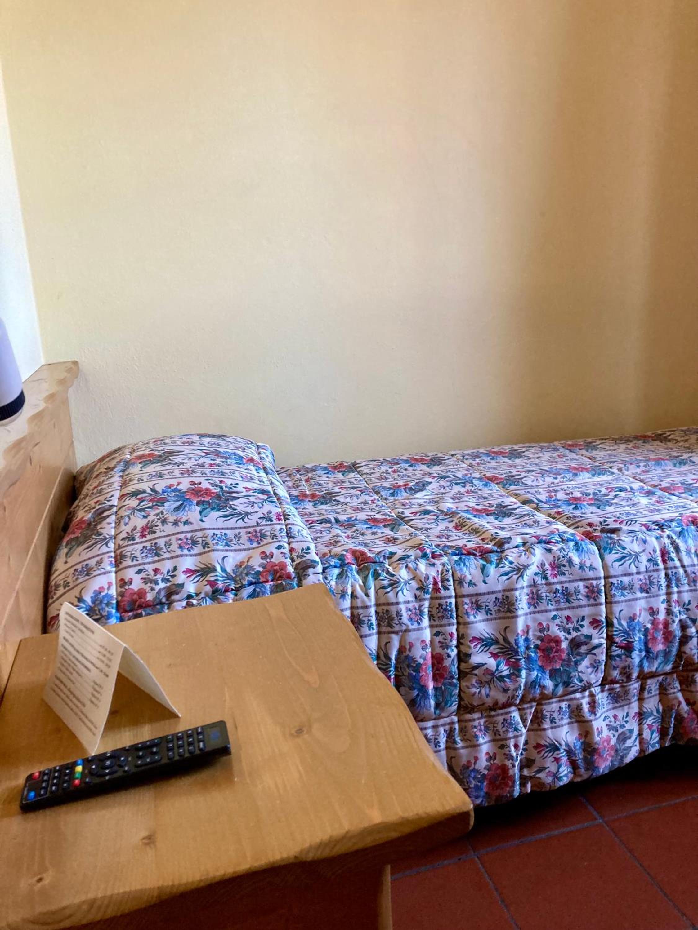 Single Room photo 2