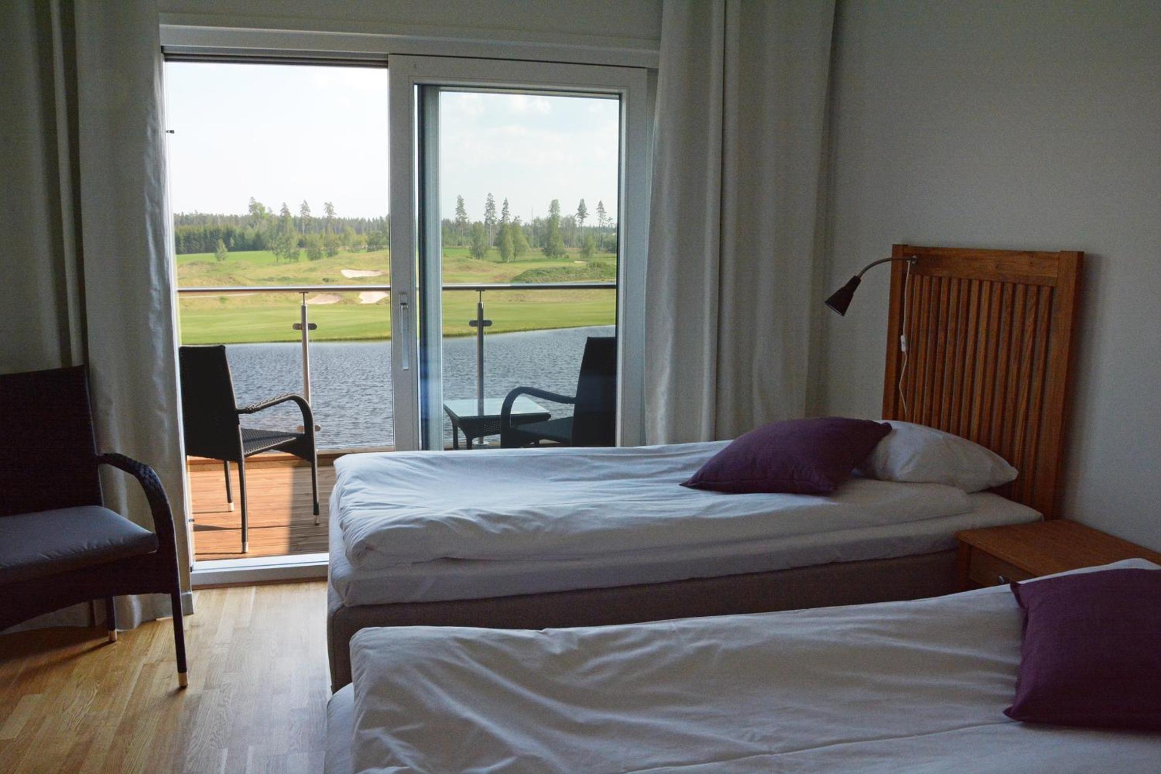 Double Room with Balcony - Photo 3