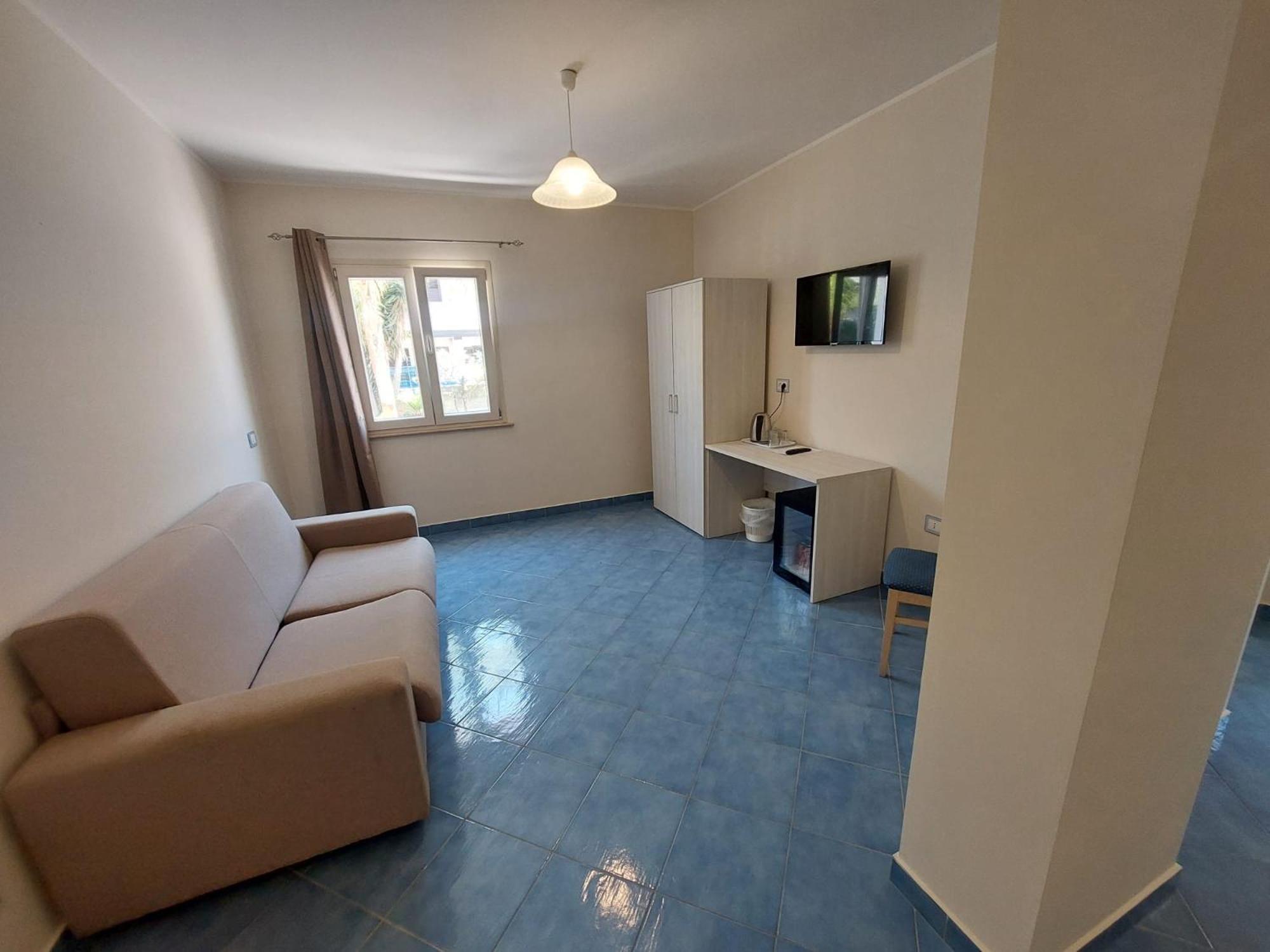 Deluxe Family Suite