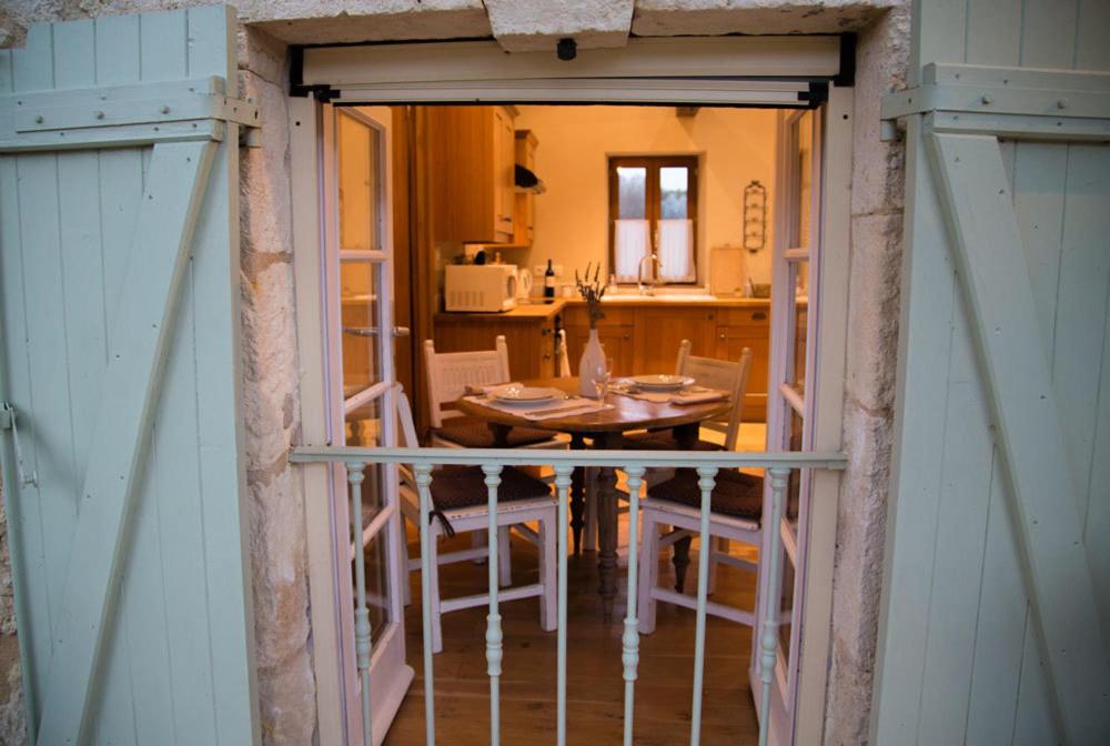 One-Bedroom House - Photo 26