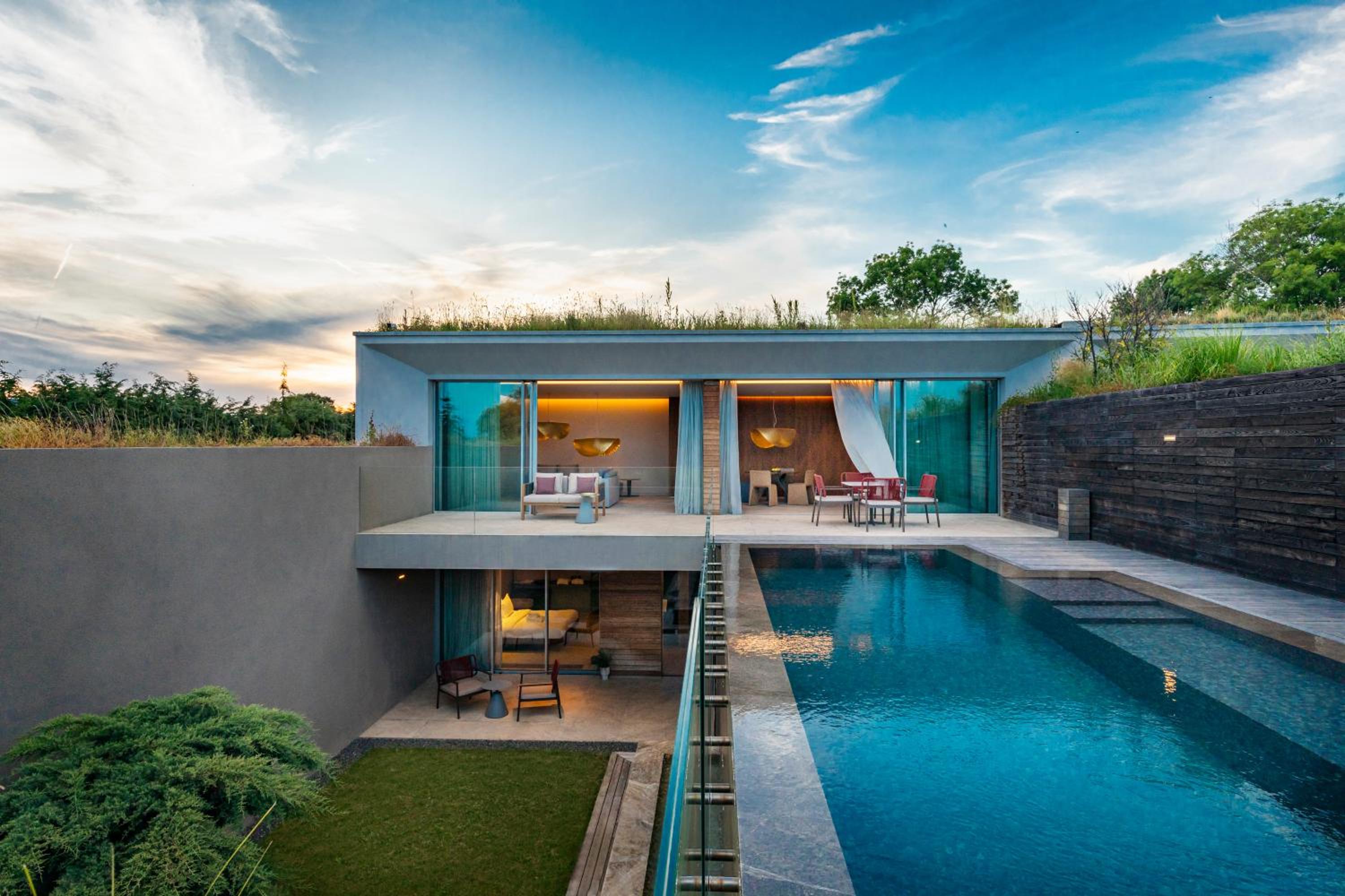 Two-Bedroom Deluxe Villa Sea side