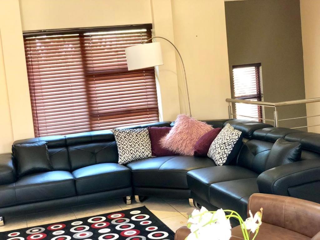 Four-Bedroom House photo 1