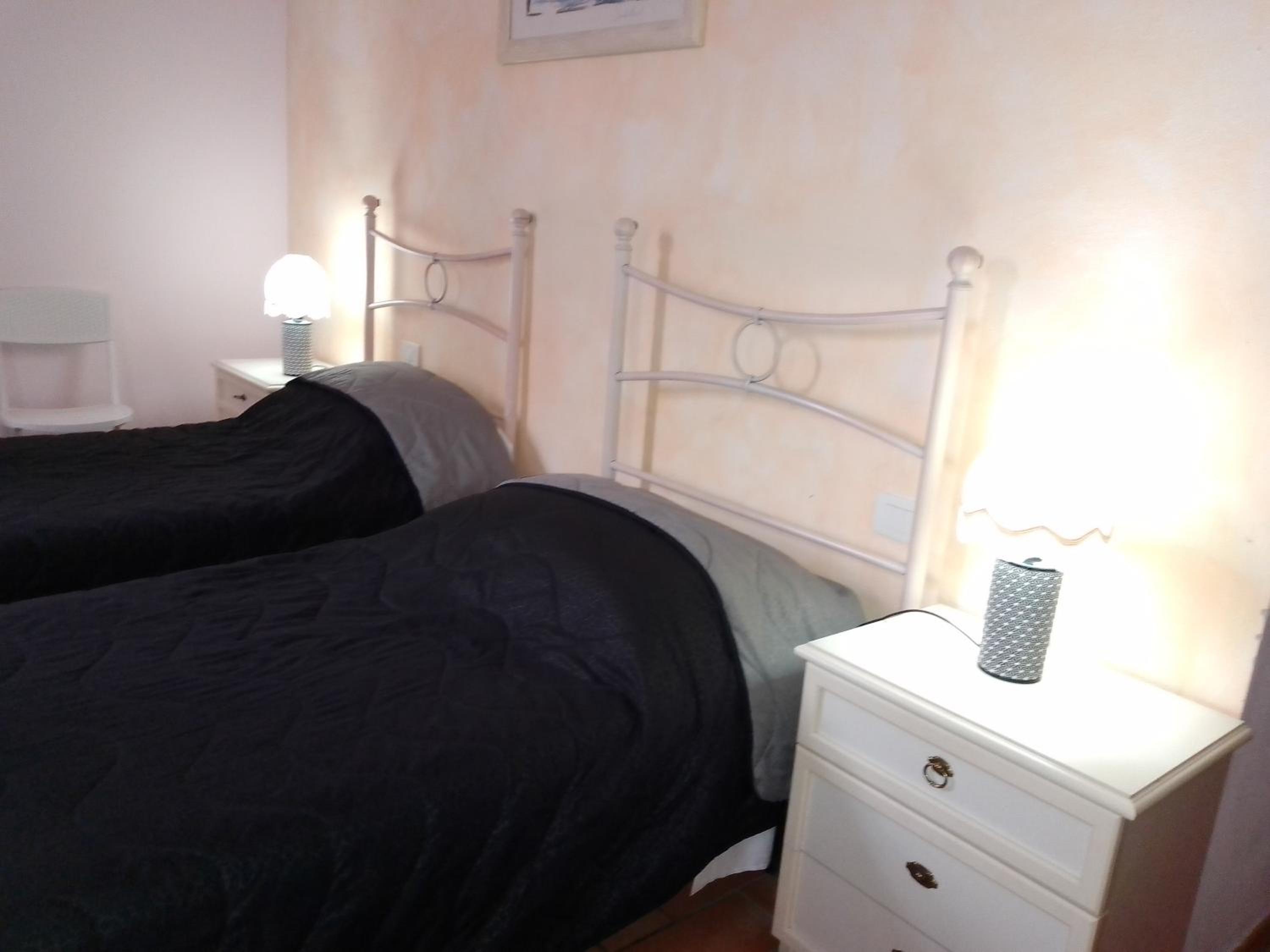 Bed in 4-Bed Mixed Dormitory Room photo 3