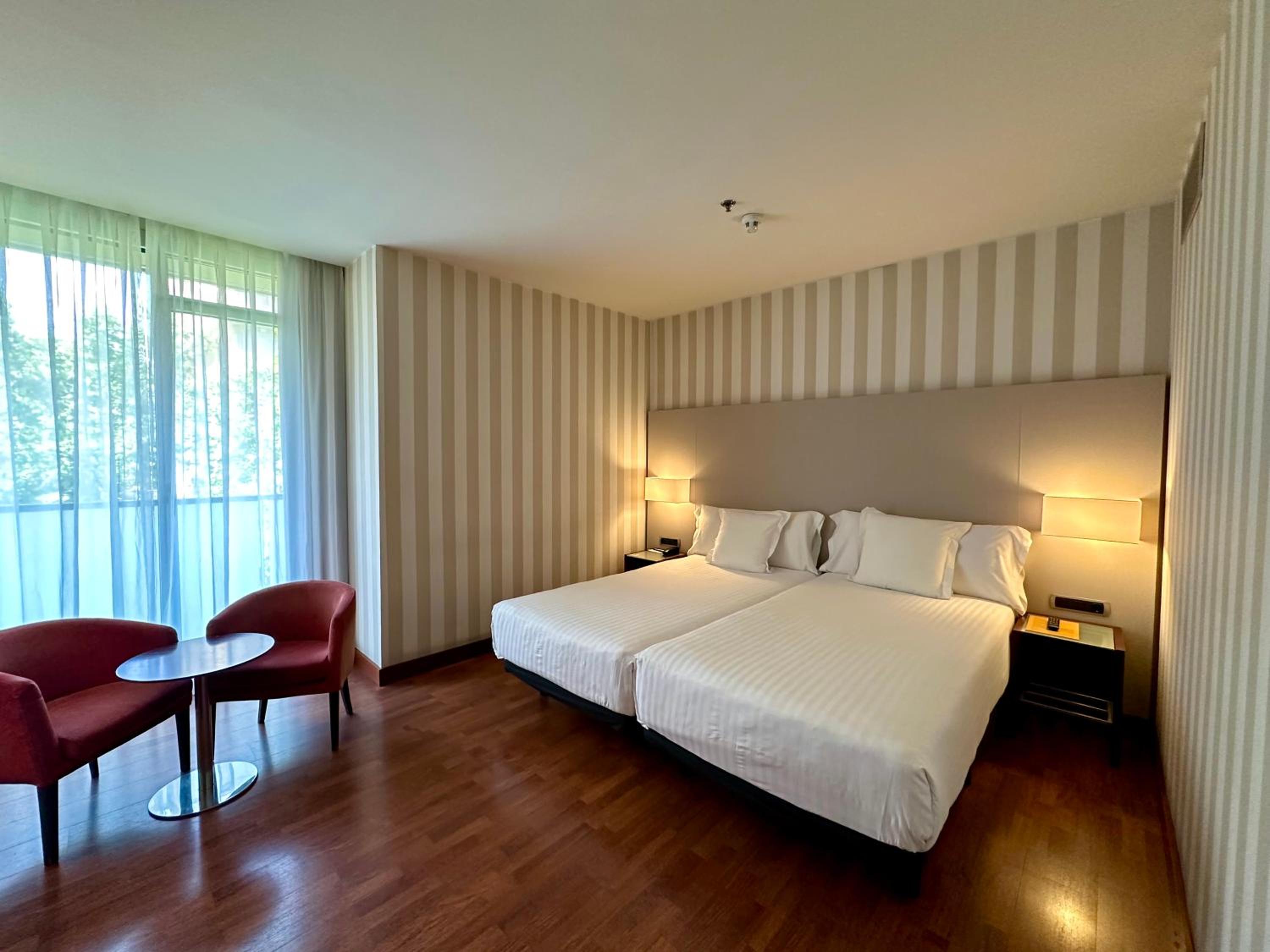 Double or Twin Room photo 2