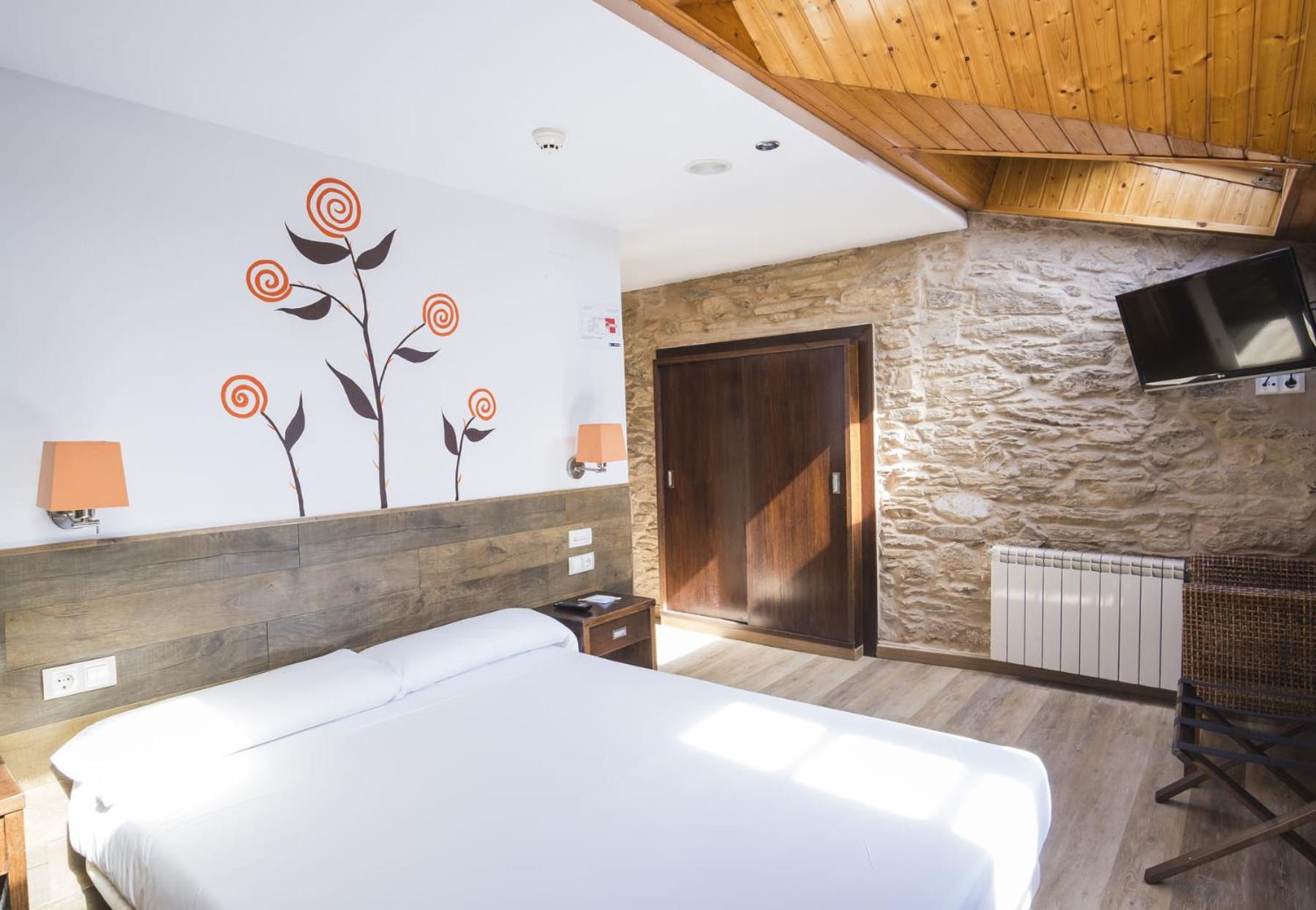 Premium Double Room - Photo 15