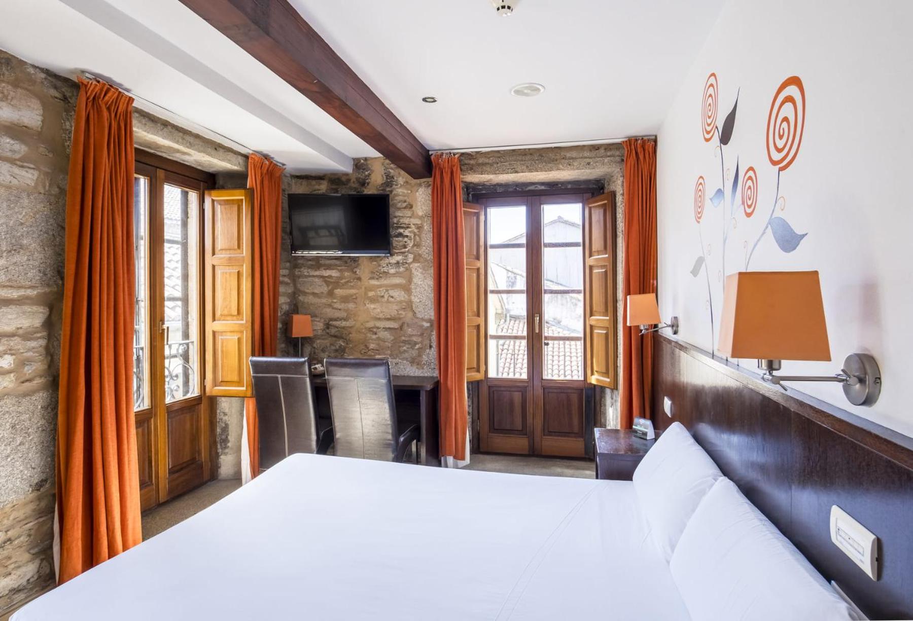 Premium Double Room - Photo 13