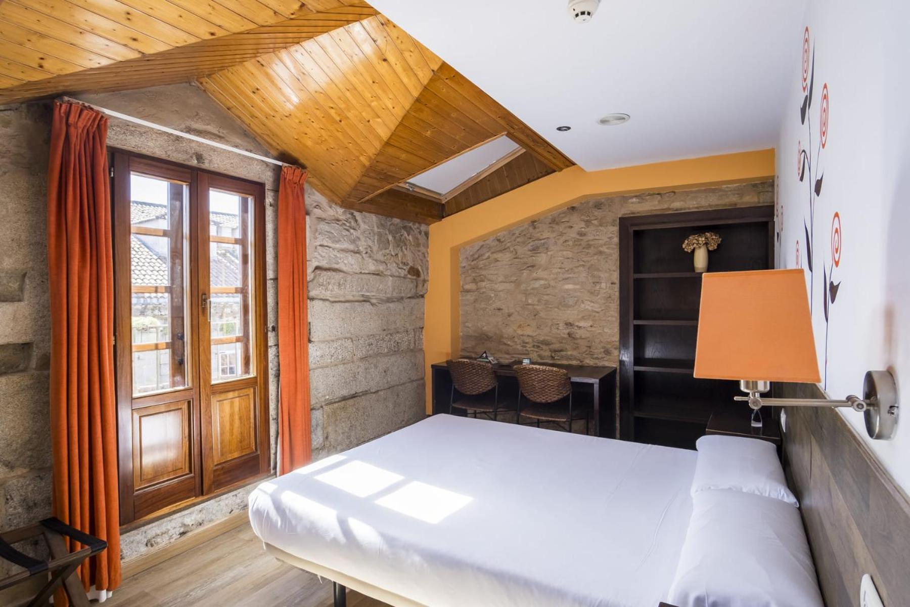 Premium Double Room - Photo 17